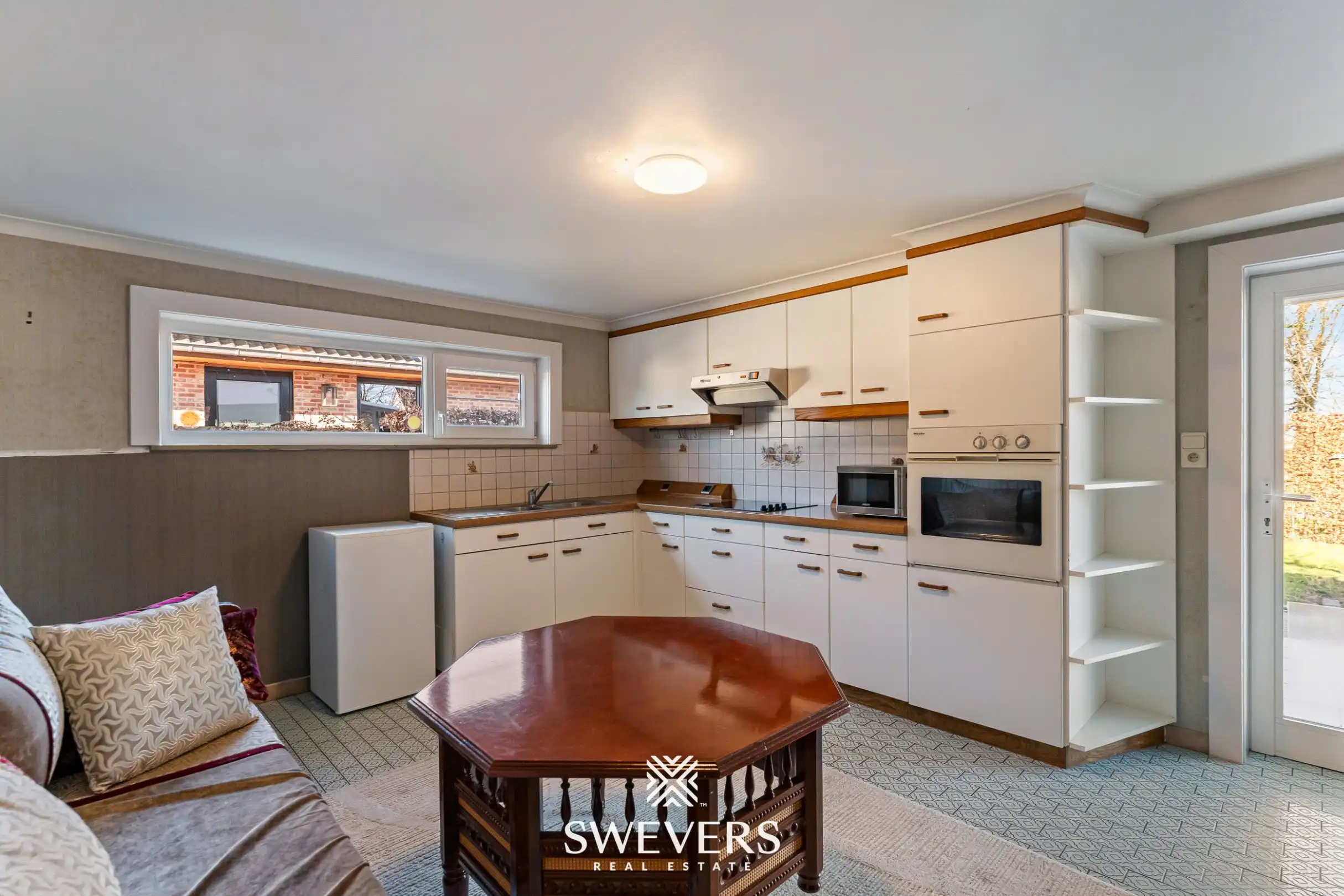 Karaktervolle gezinswoning met veel potentieel op 11a 74ca te Jesseren. foto 19