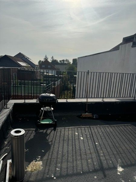 Appartement met 2 slaapkamers en zuid gericht   terras. foto 23