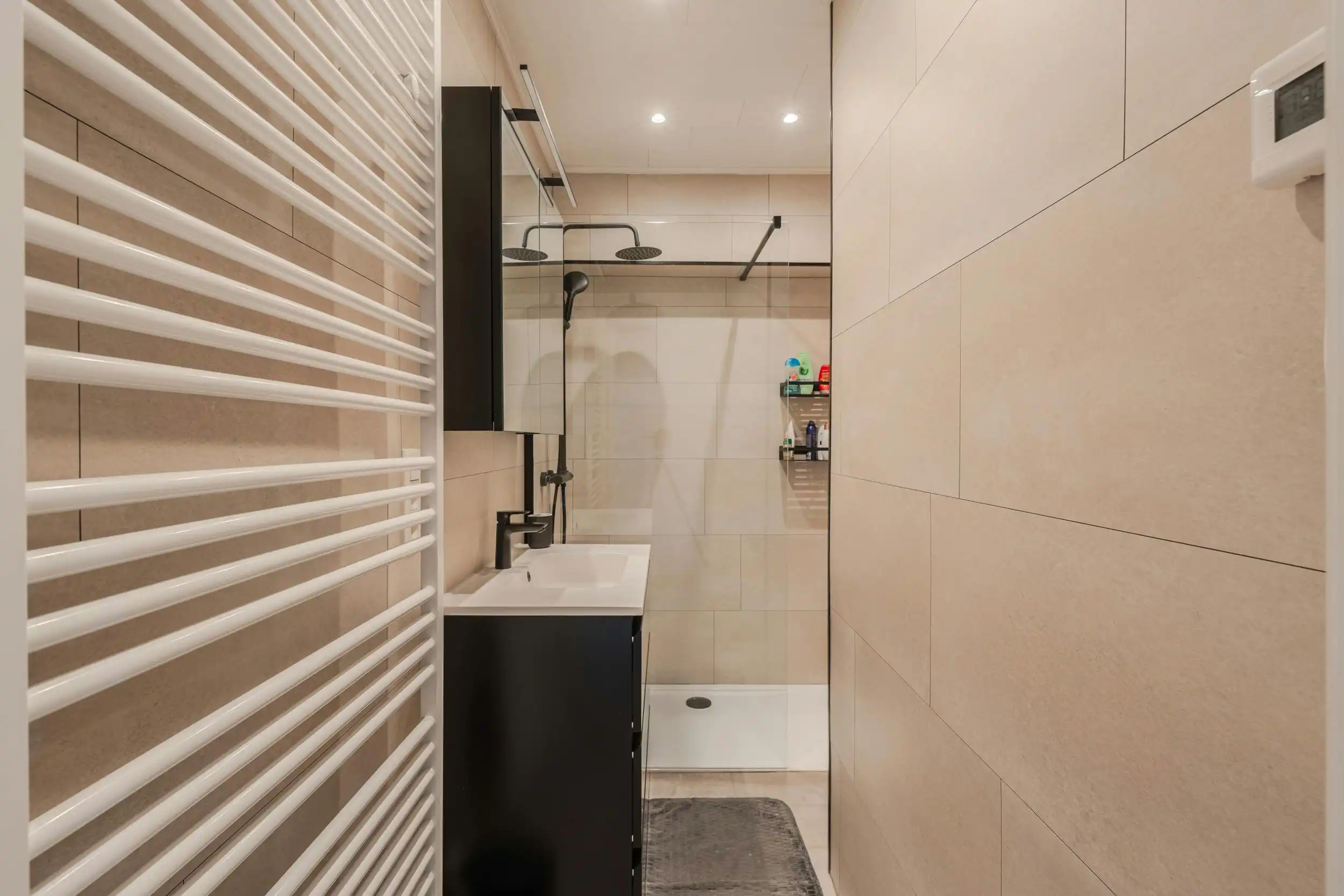 Gerenoveerd appartement vlakbij de Zeedijk te Middelkerke! foto 13