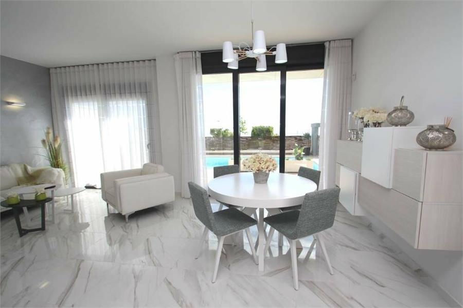 NIEUWBOUW VILLA IN SAN MIGUEL DE SALINAS foto 3