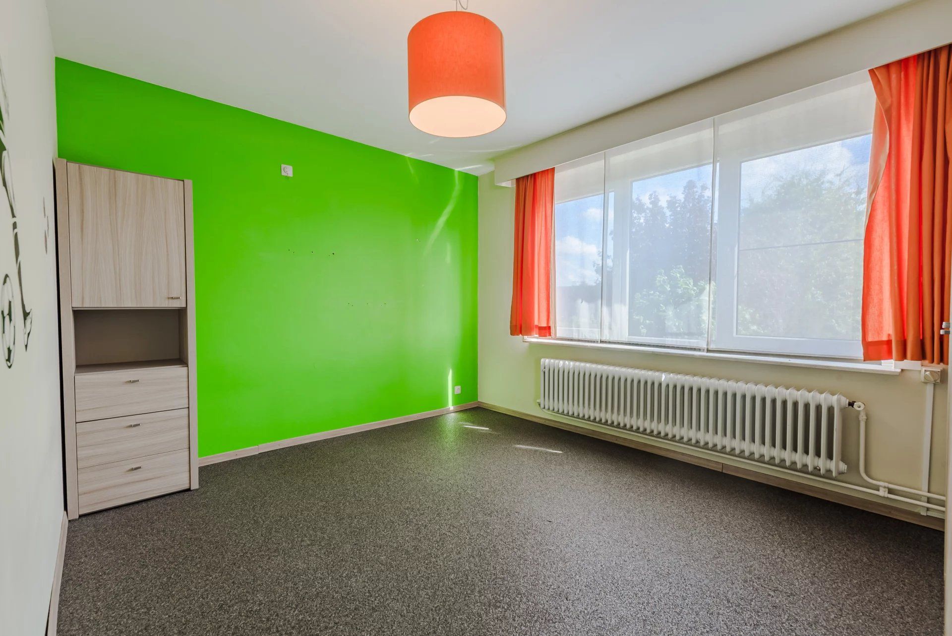 Moderne instapklare woning met 3 slaapkamers op mooi perceel. foto 21