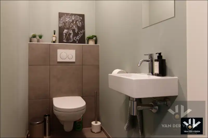 Energiezuinig, ruim en lichtrijk appartement met 2 slaapkamers en 2 terrassen op een goed bereikbare locatie foto 10