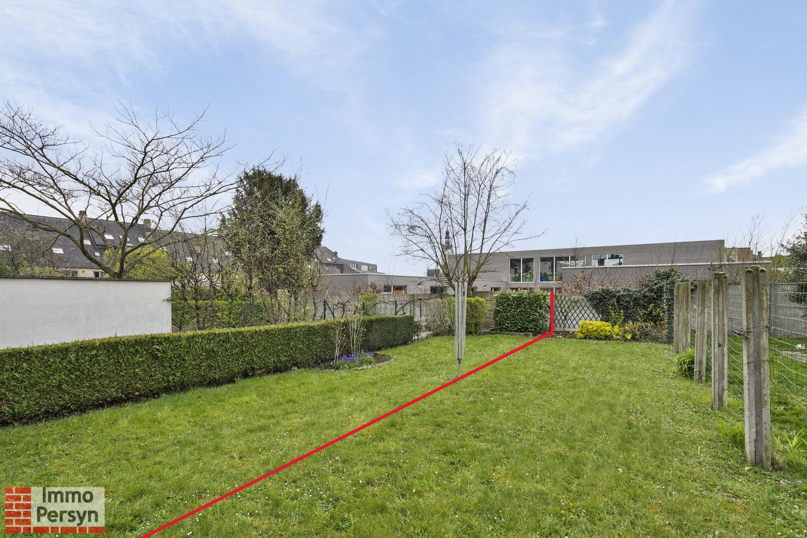 Ruime stadswoning met 3 slaapkamers en tuintje. foto 17