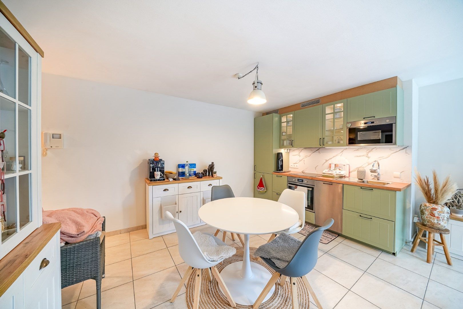 Mooi vernieuwd en instapklaar gelijkvloers appartement  te Bredene foto 7
