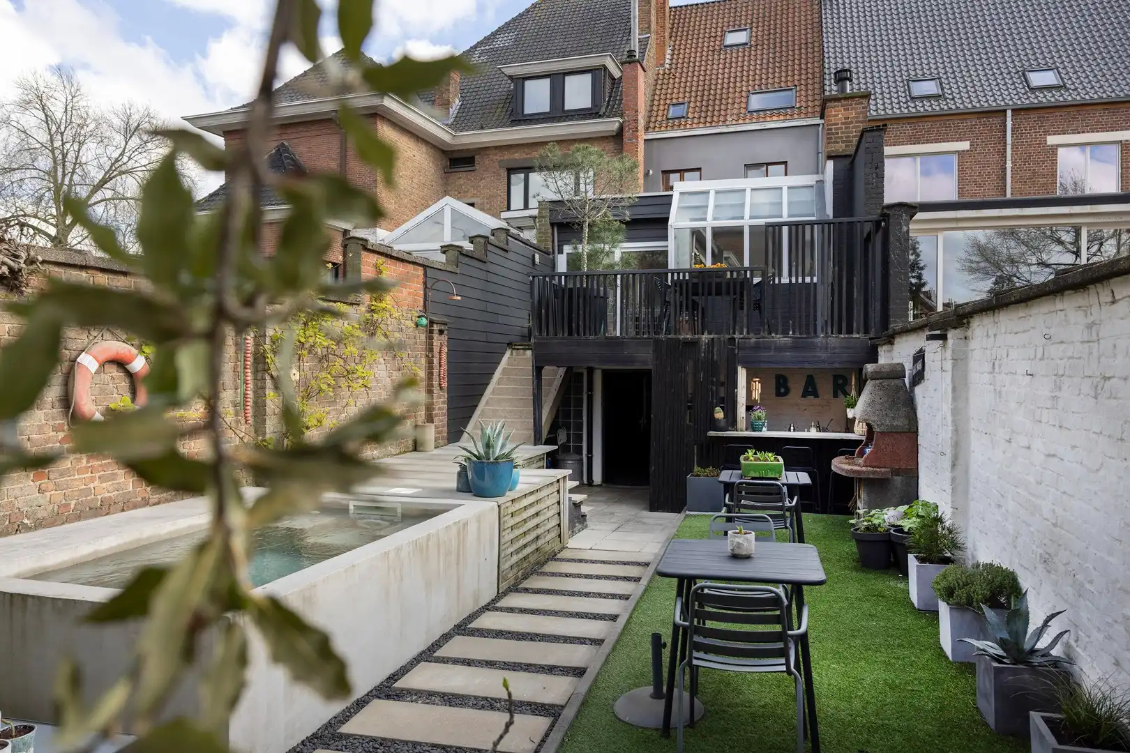 Karaktervolle burgerwoning op topligging. foto 19