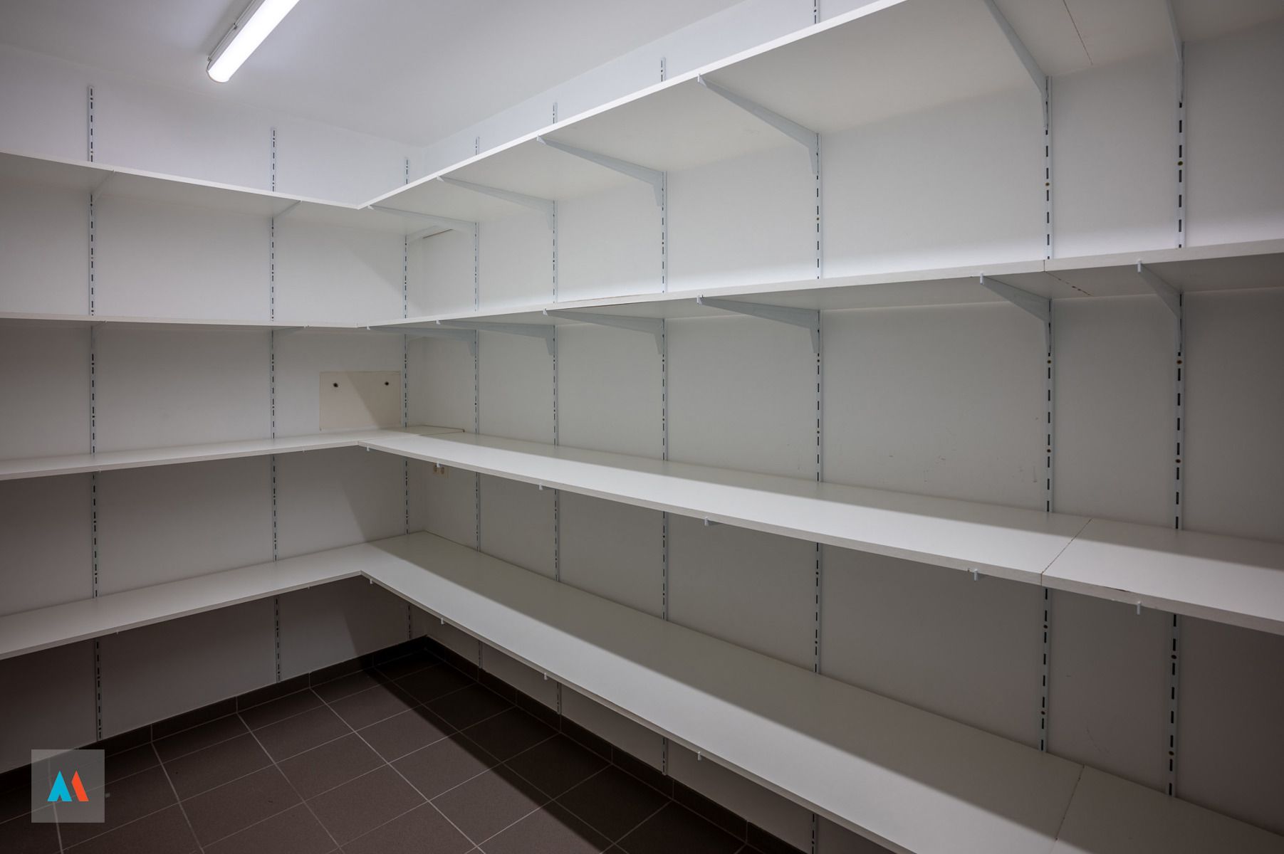 Eéngezinswoning met mooie, aangelegde tuin foto 25