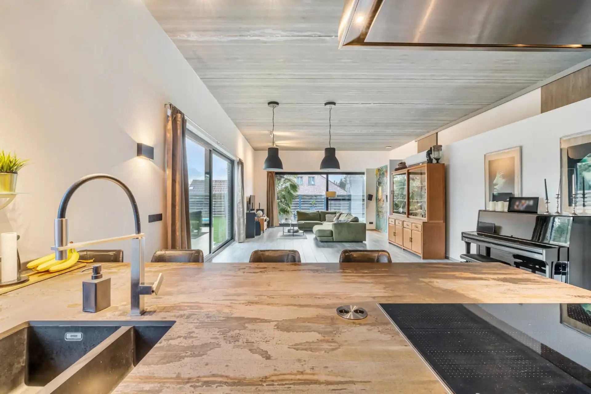 Moderne woning met zwembad in Koersel foto 4