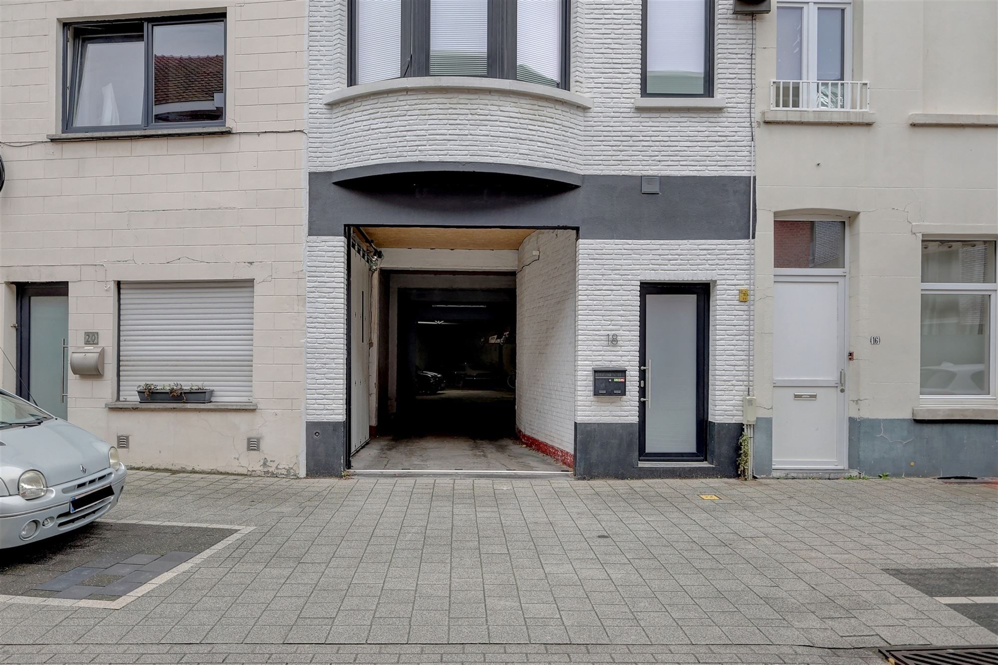 Opbrengsteigendom: 14 staanplaatsen in Mechelen foto 2