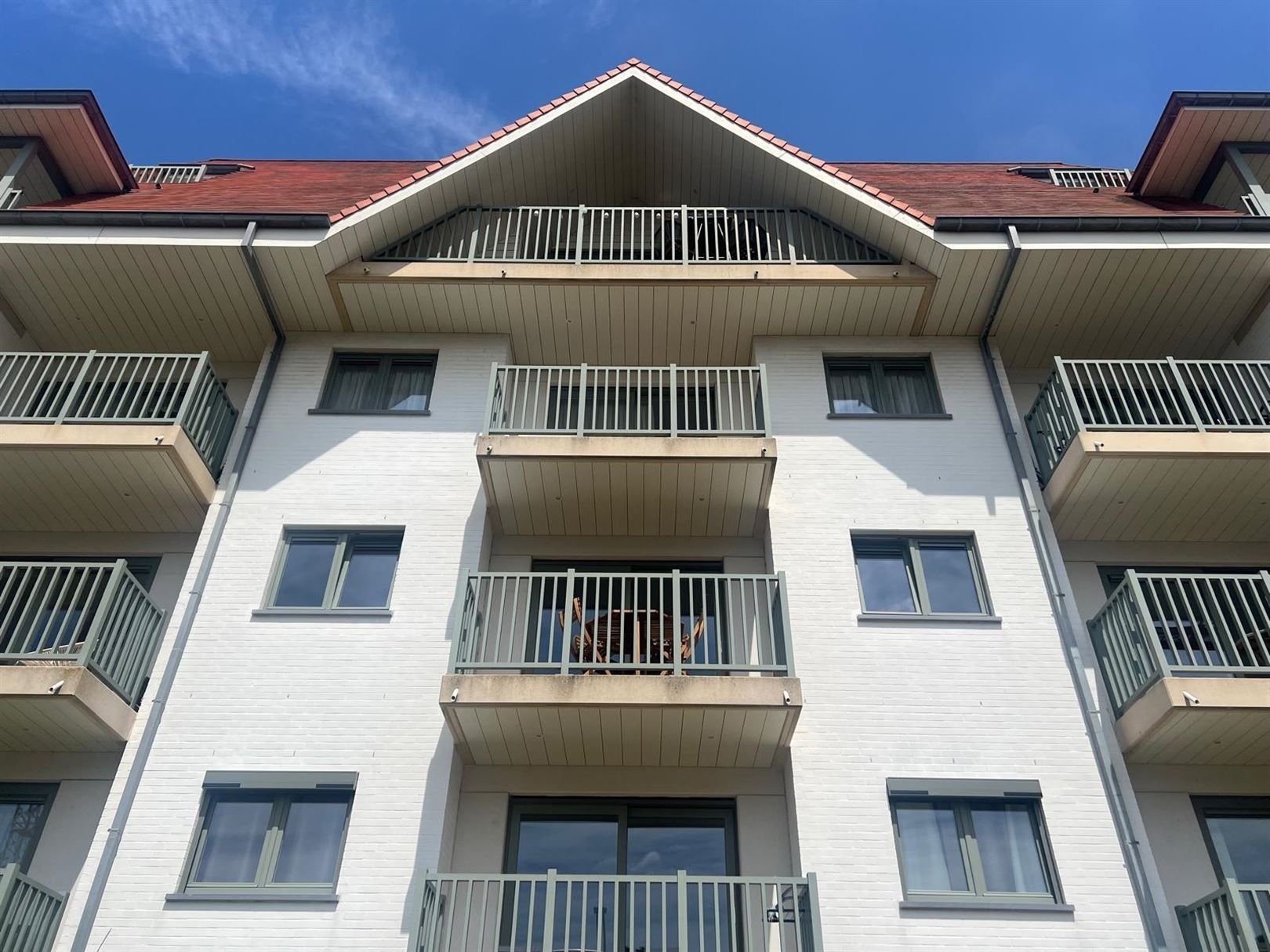 Jaarbasis - Prachtig gemeubeld 2 kamer appartement inlusief binnenparking foto 13