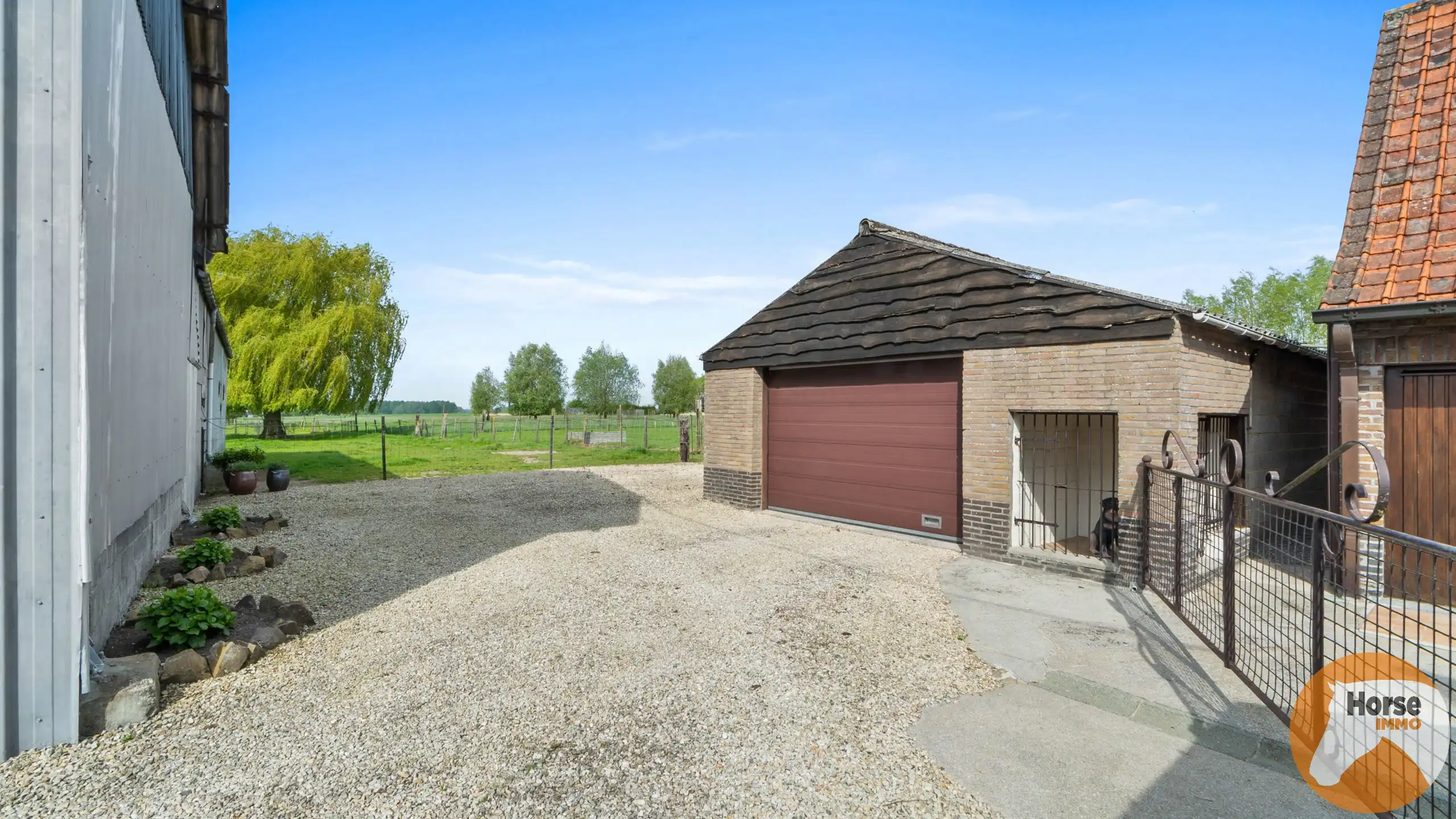 RONSE - Charmante hoeve op 1,16 ha met bijgebouw foto 30