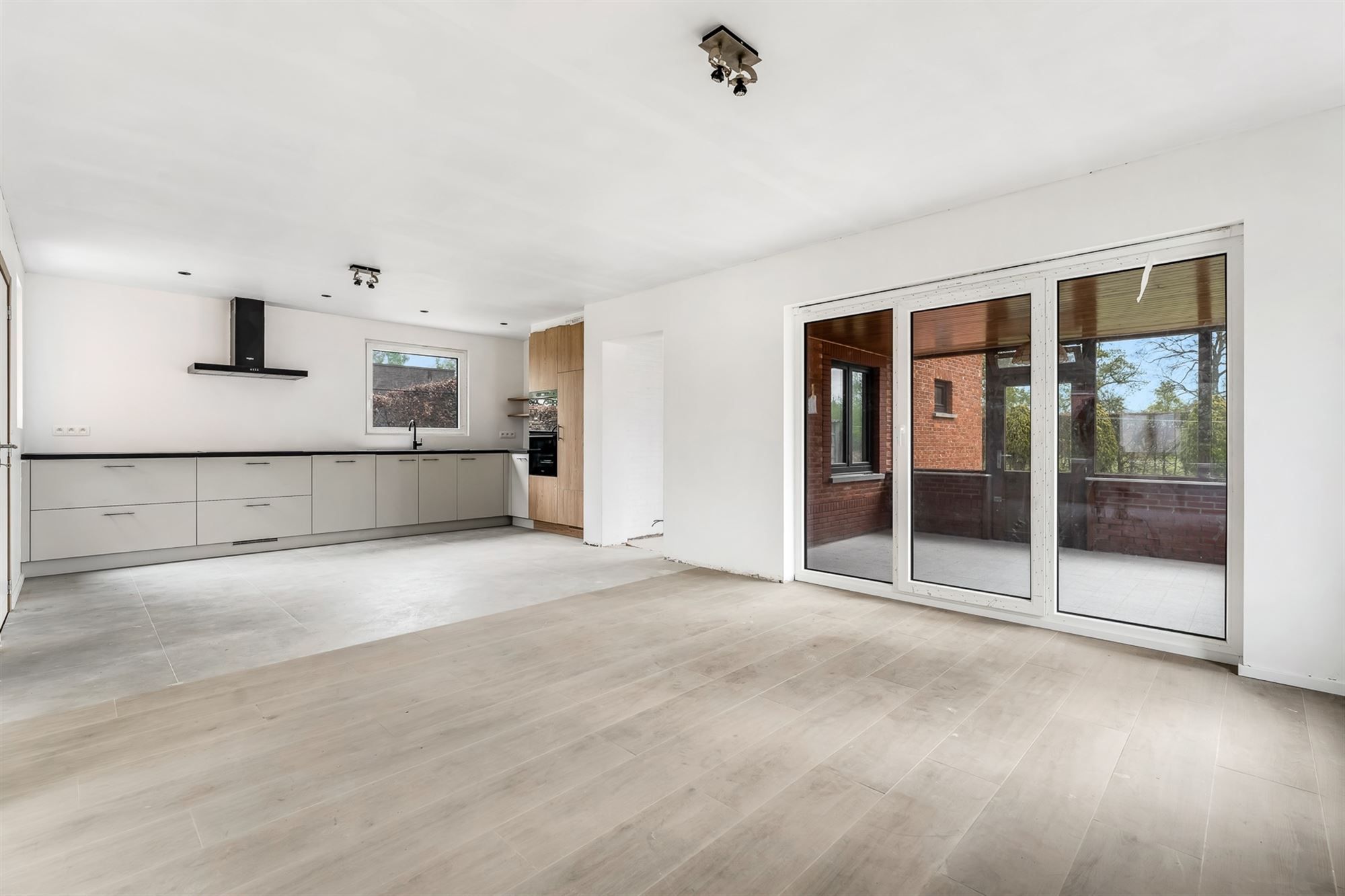 GERENOVEERDE, ENERGIEZUINIGE WONING OP PRACHTIGE LIGGING! foto 8