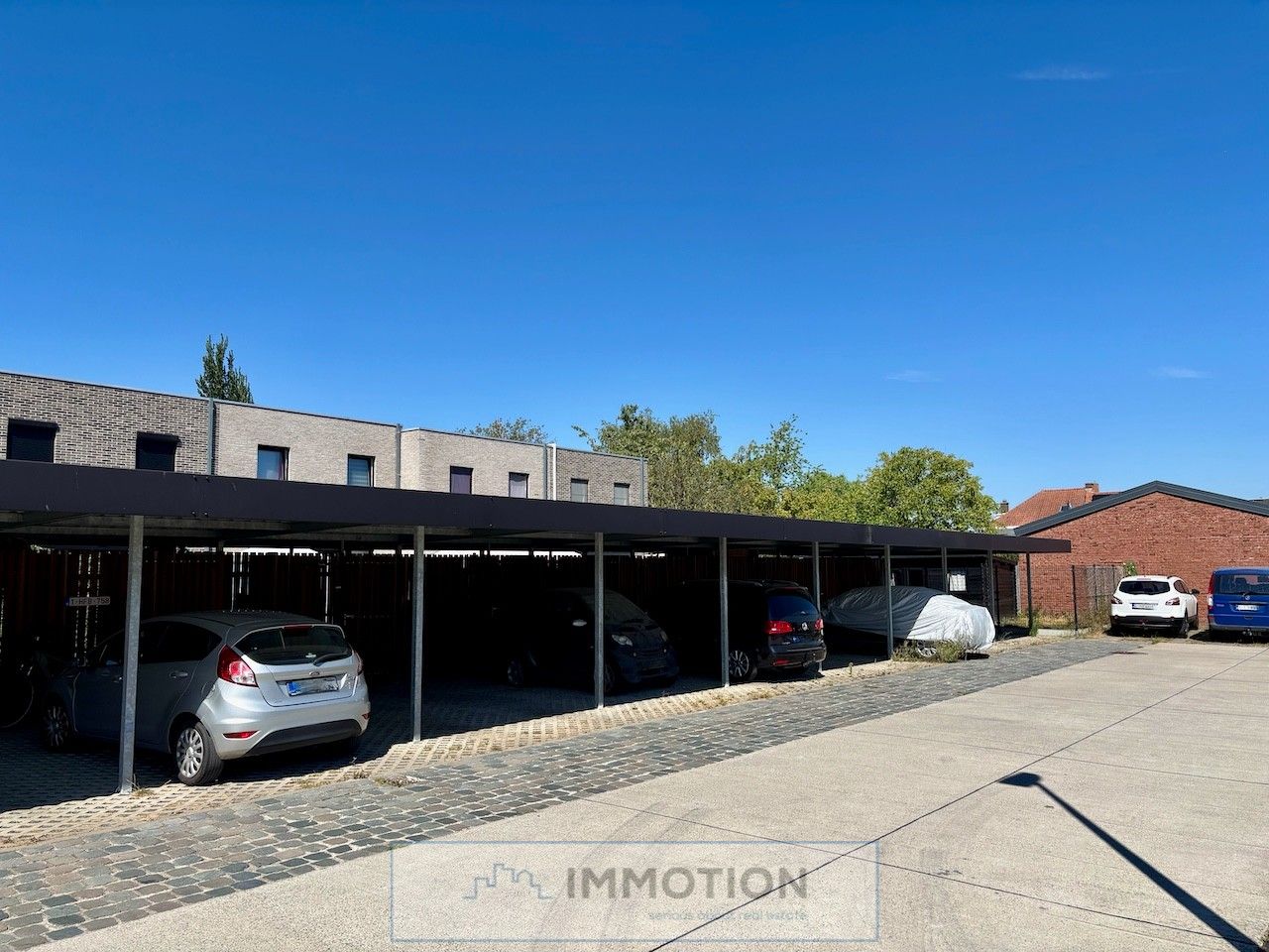 Zeker rendement - investeringseigendom met langdurig huurcontract - TE KOOP in Zwevegem foto 3
