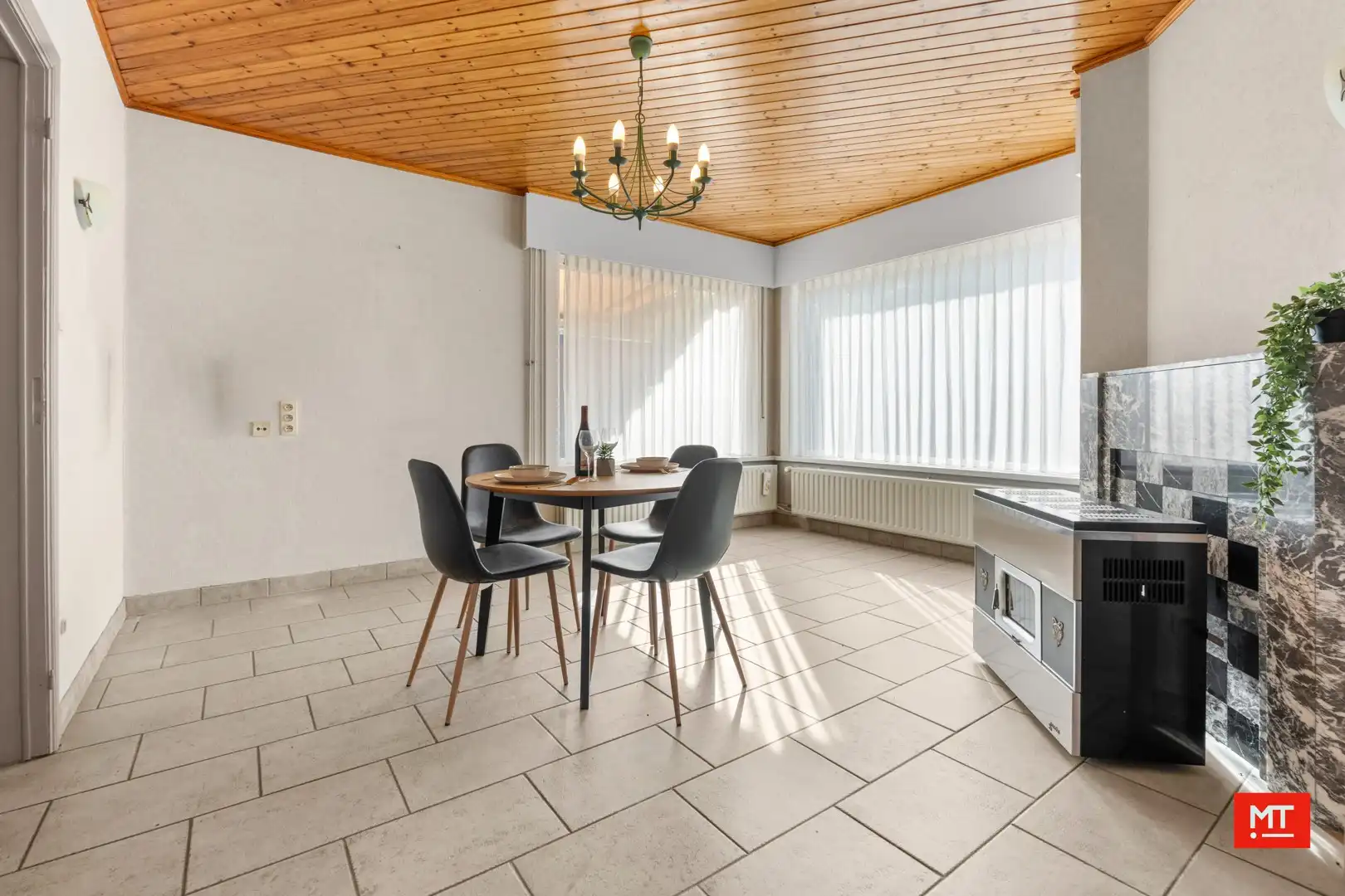 Alleenstaande woning met 3 slaapkamers, tuin en garage in het landelijke Zonnebeke foto 4