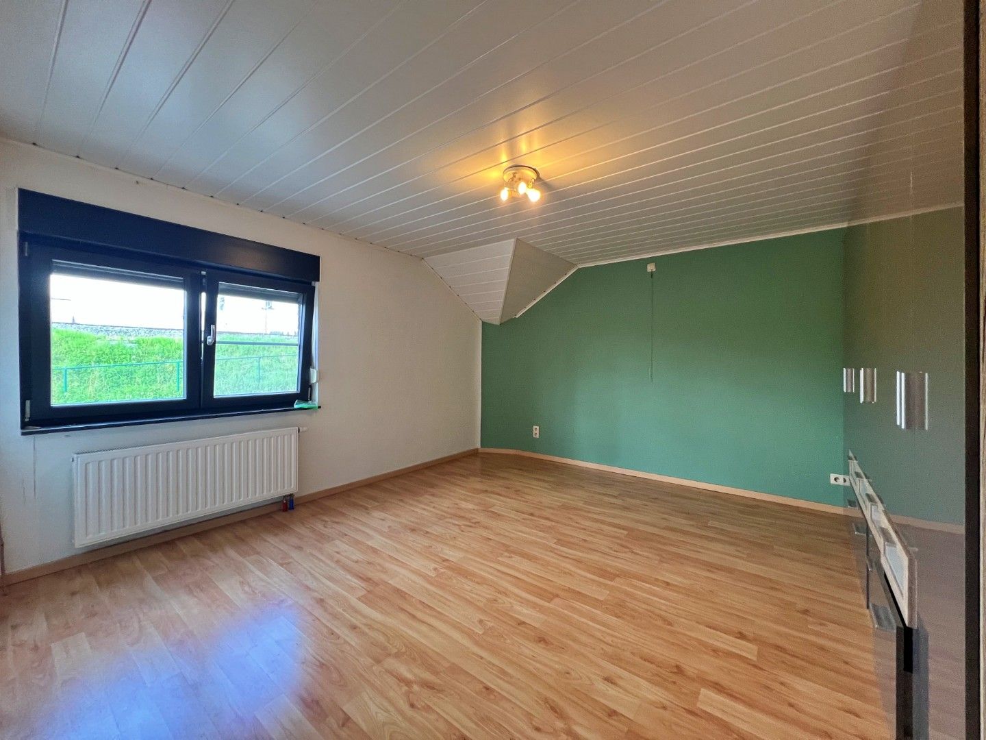 Halfopen woning op toplocatie in Landegem foto 18