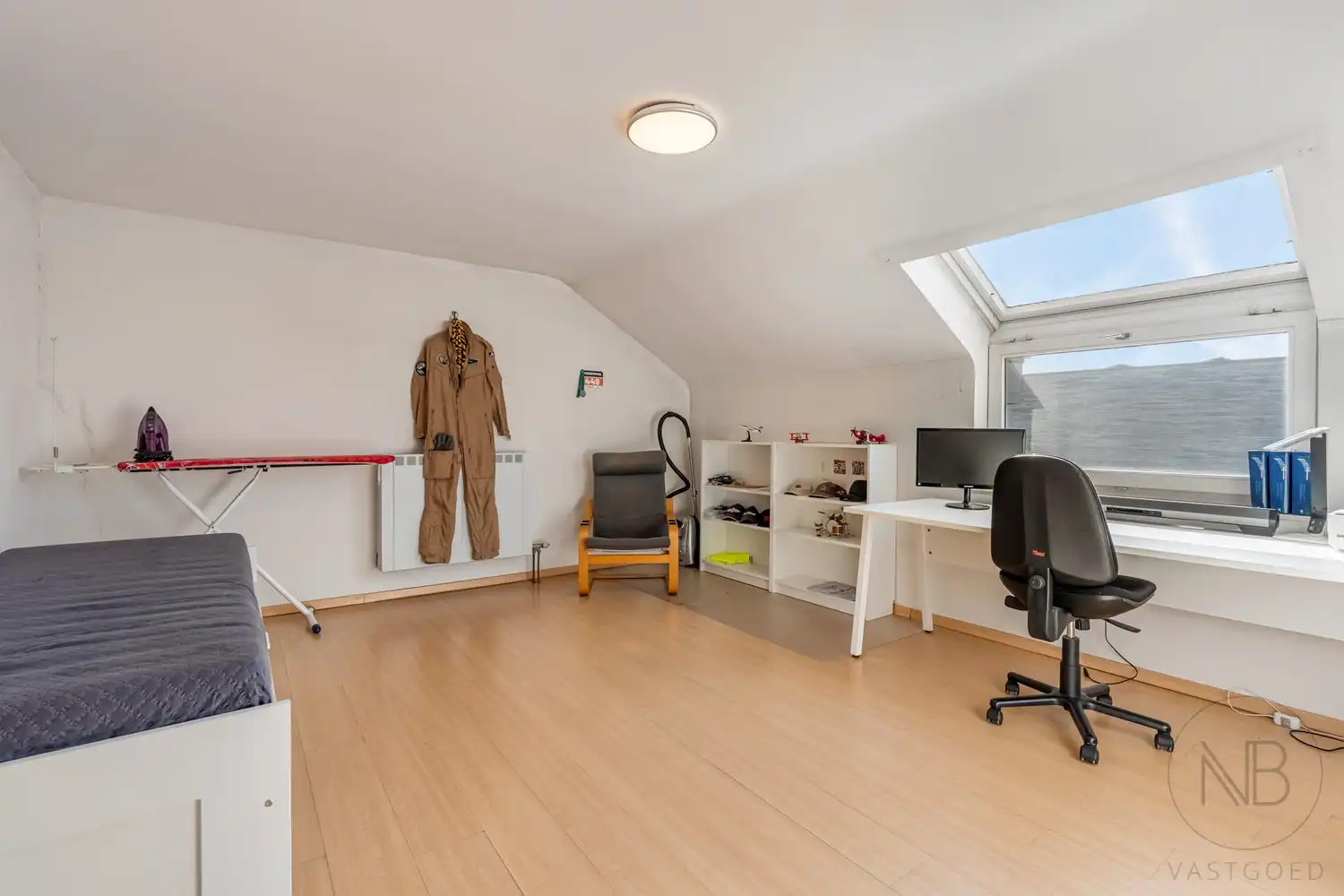 Architectenwoning met ruimte, licht en absolute rust! foto 24