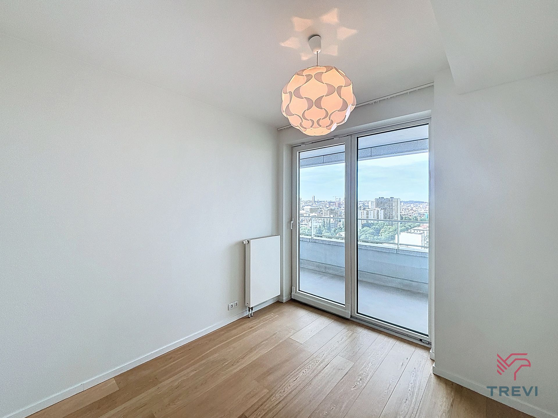 UP-SITE appartement met 2 slaapkamers op de 16e verdieping foto 5