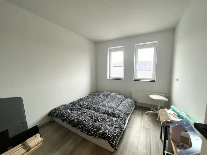 Ruim en lichtrijk appartement met garage op rustige, centrale ligging foto 13