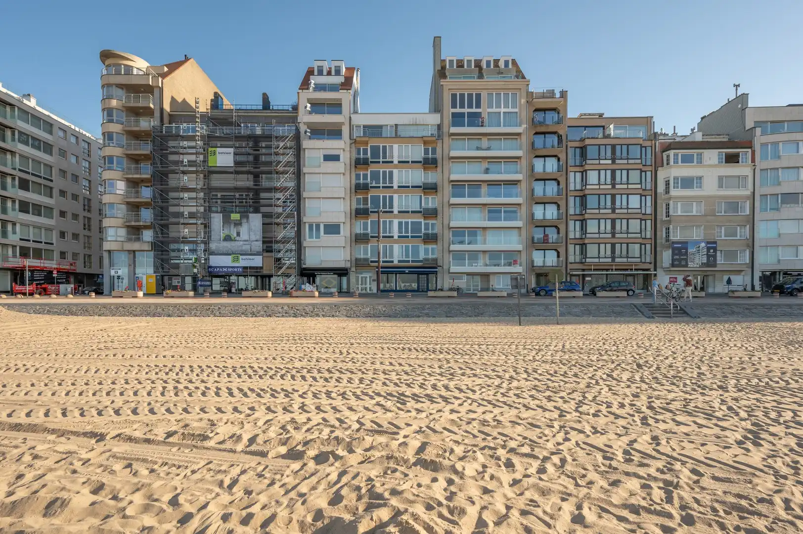 Luxueus appartement in het Zoute met 3 slaapkamers en frontaal zeezicht. foto 15