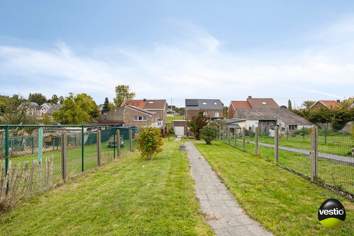 RUSTIG GELEGEN GENEROVEERDE WONING OP 7A12CA OP KORTE AFSTAND VAN CENTRUM. foto 30
