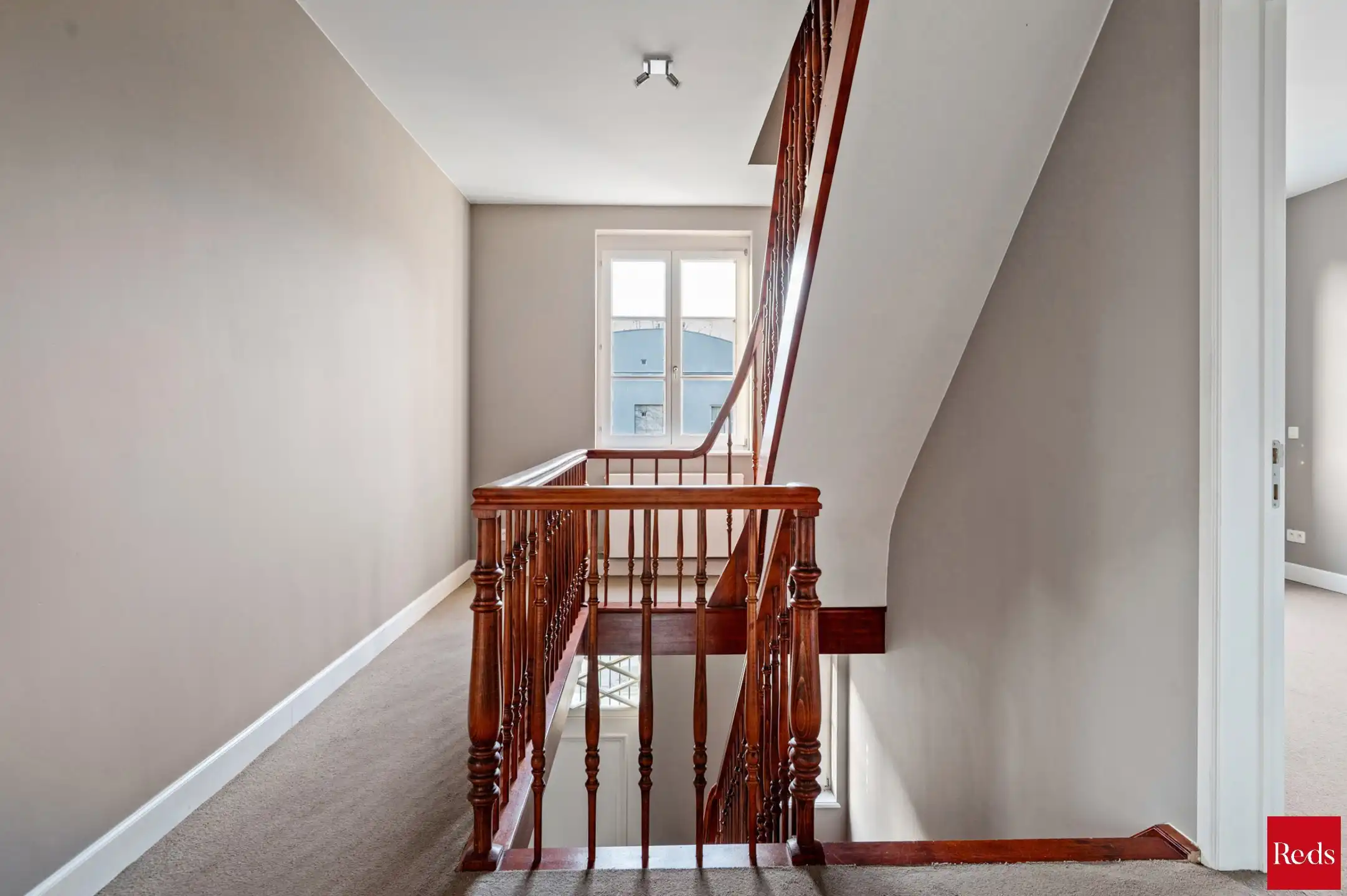 Uitzonderlijk mooie en recente woning op een toplocatie foto 15