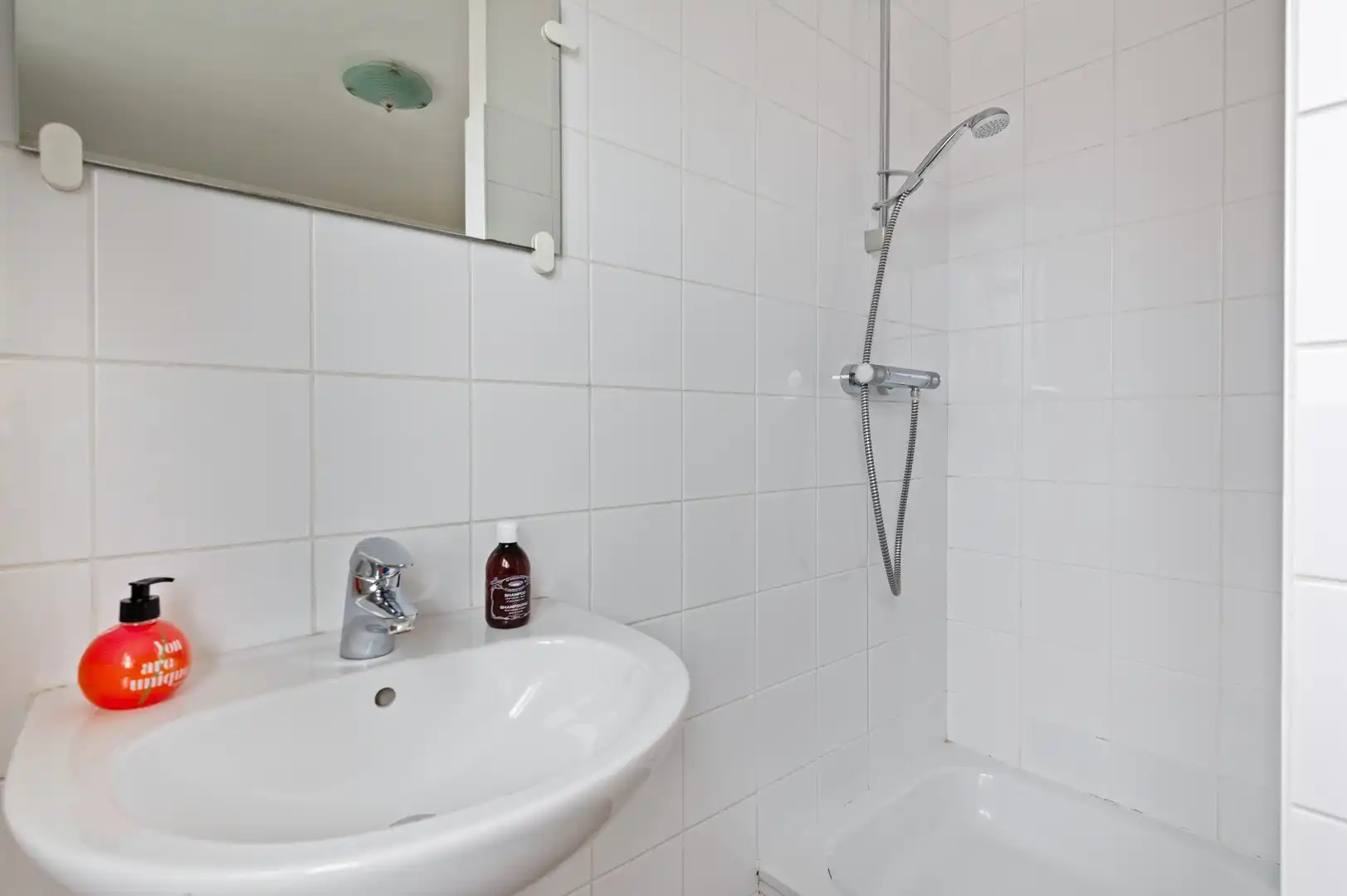 Instapklaar appartement in het levendige hart van Brasschaat foto 10