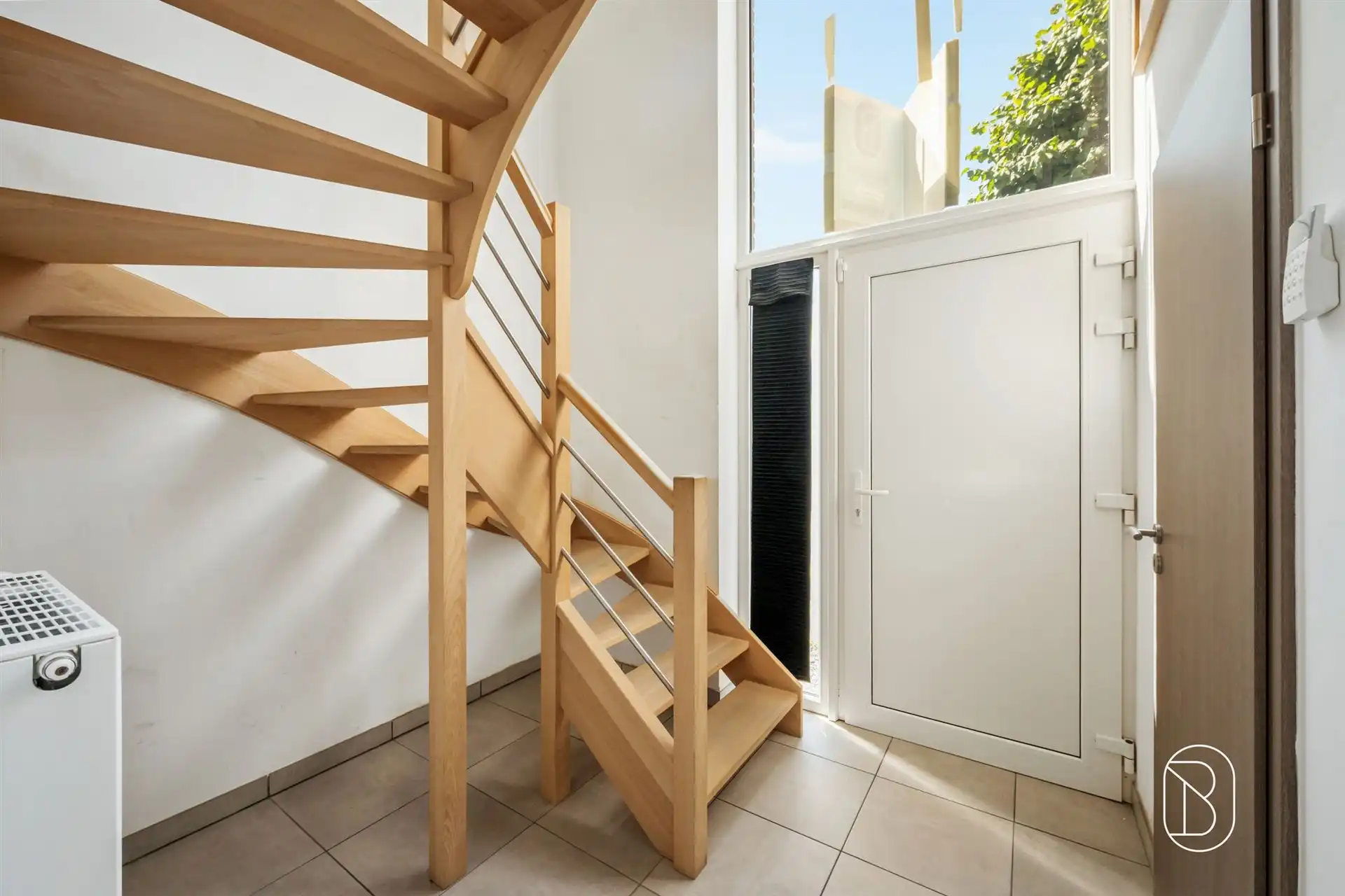 Recente woning (2021) met 4 slpk en zwembad! foto 13