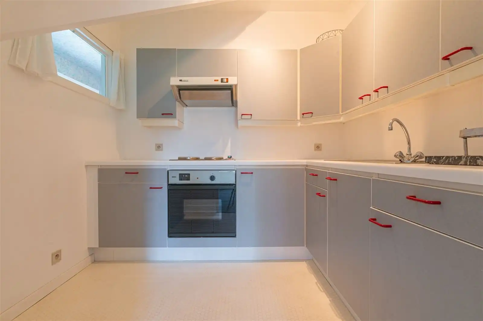 Landhuis met tuin en weide op +/-  78are foto 32