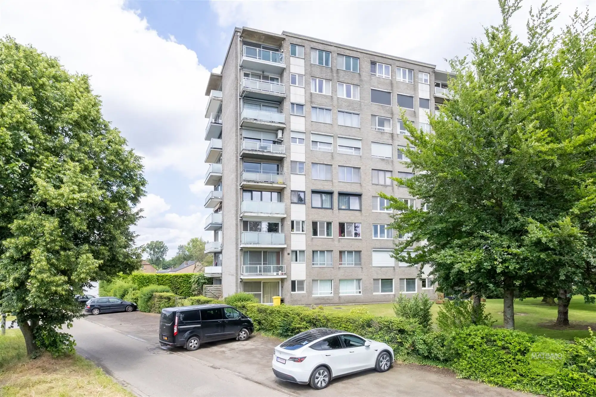Appartement met 2 SK en terras nabij het centrum van Mol foto {{pictureIndex}}