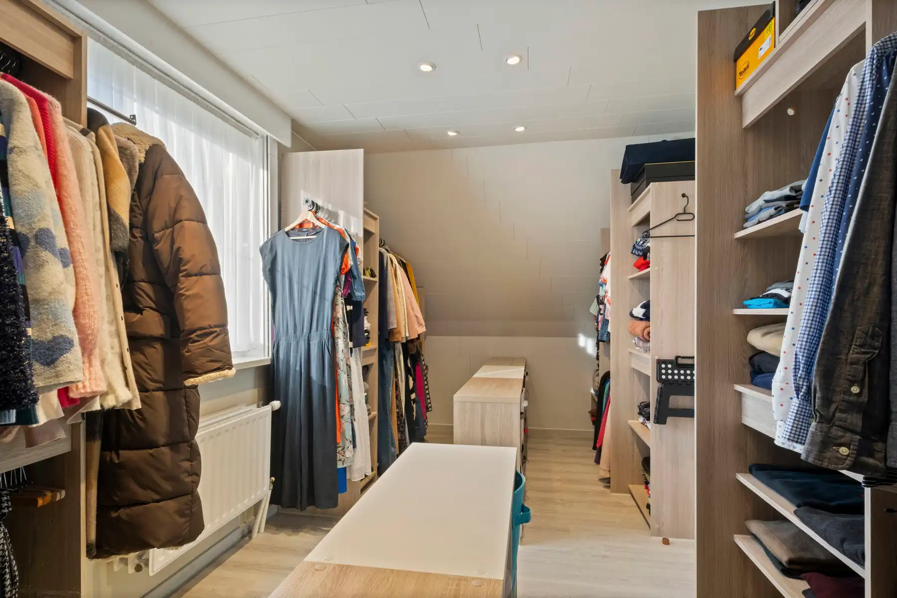 Ruime, verzorgde gezinswoning te Mariakerke (Oostende) foto 7