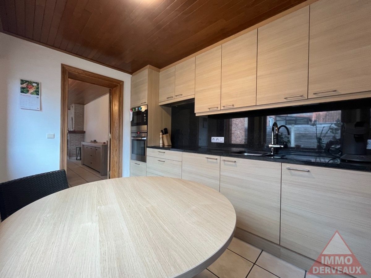 Geluveld - Open woning met grote tuin en zijoprit met garage foto 6