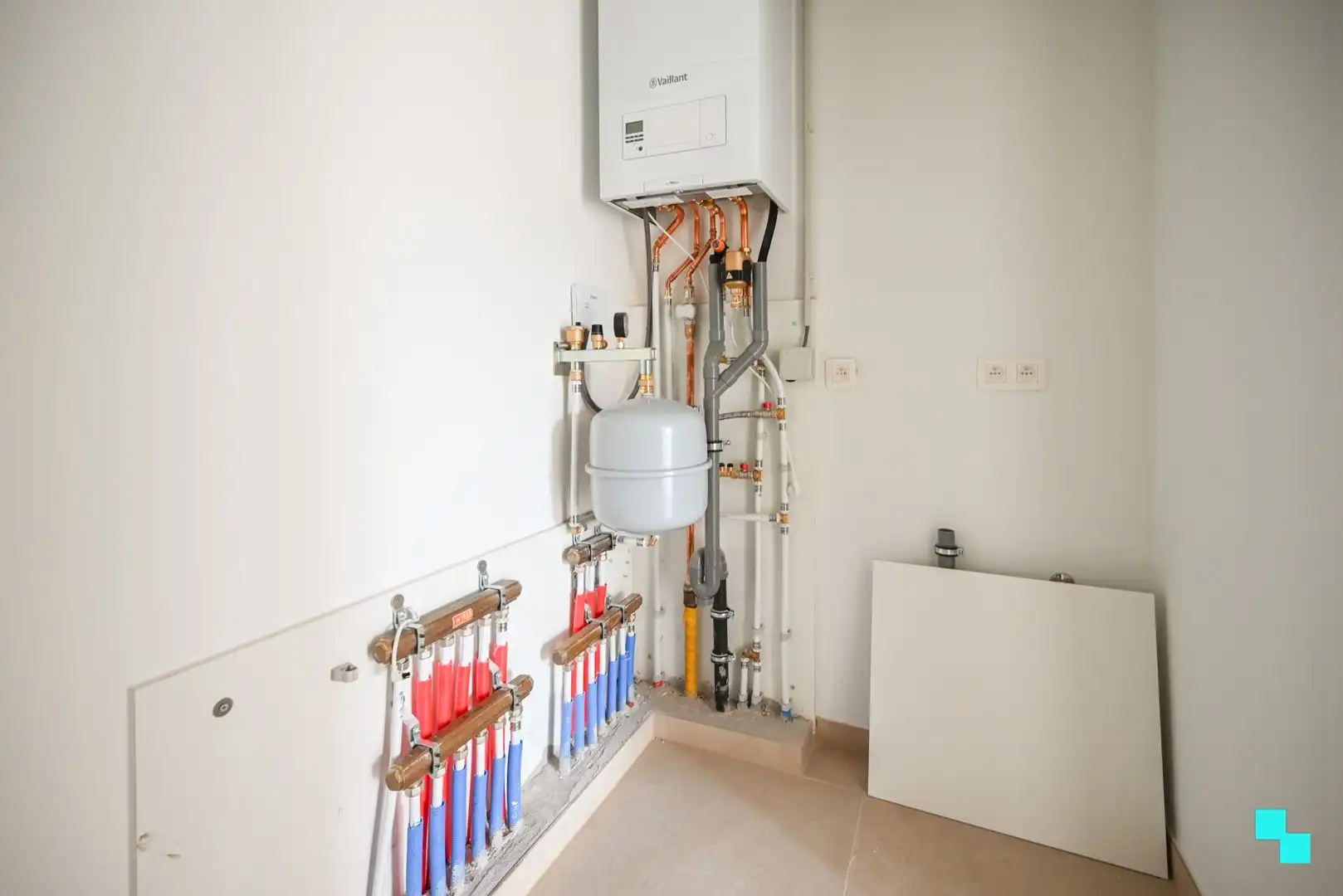 Energiezuinig tweeslaapkamer appartement met tuin te Izegem foto 24