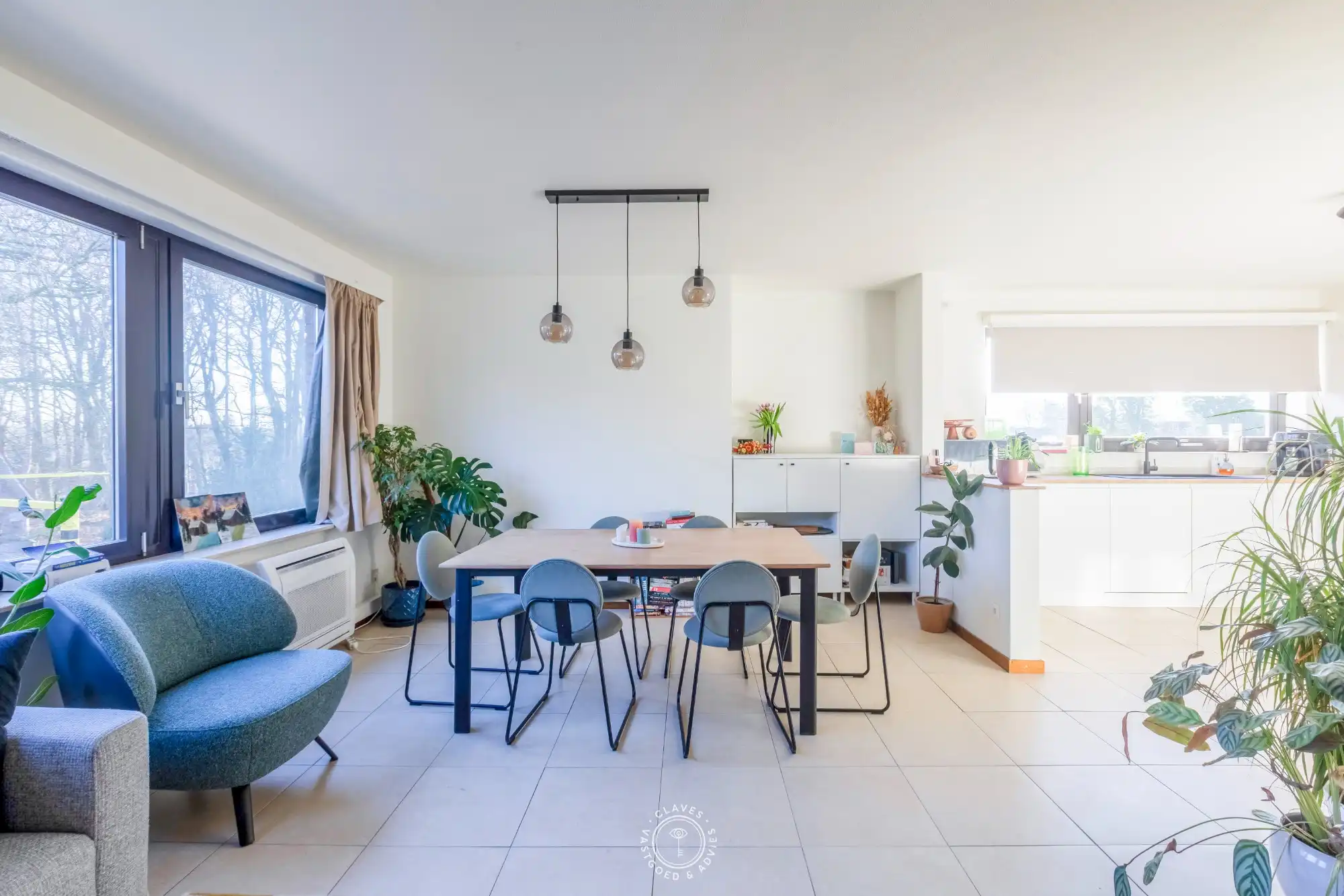 Fijn 2 slaapkamer appartement in Sinaai foto {{pictureIndex}}