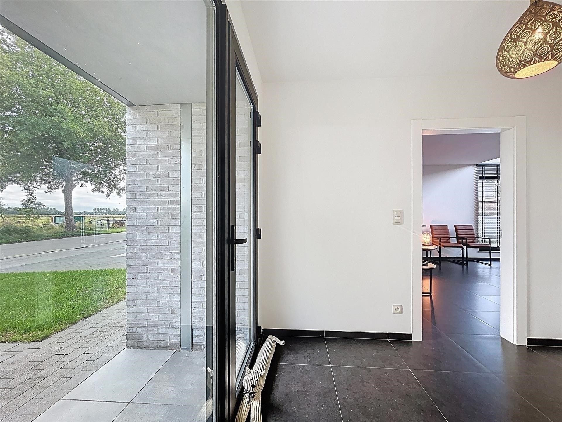 Recente energiezuinige (A-label) woning met weids zicht op natuur foto 24