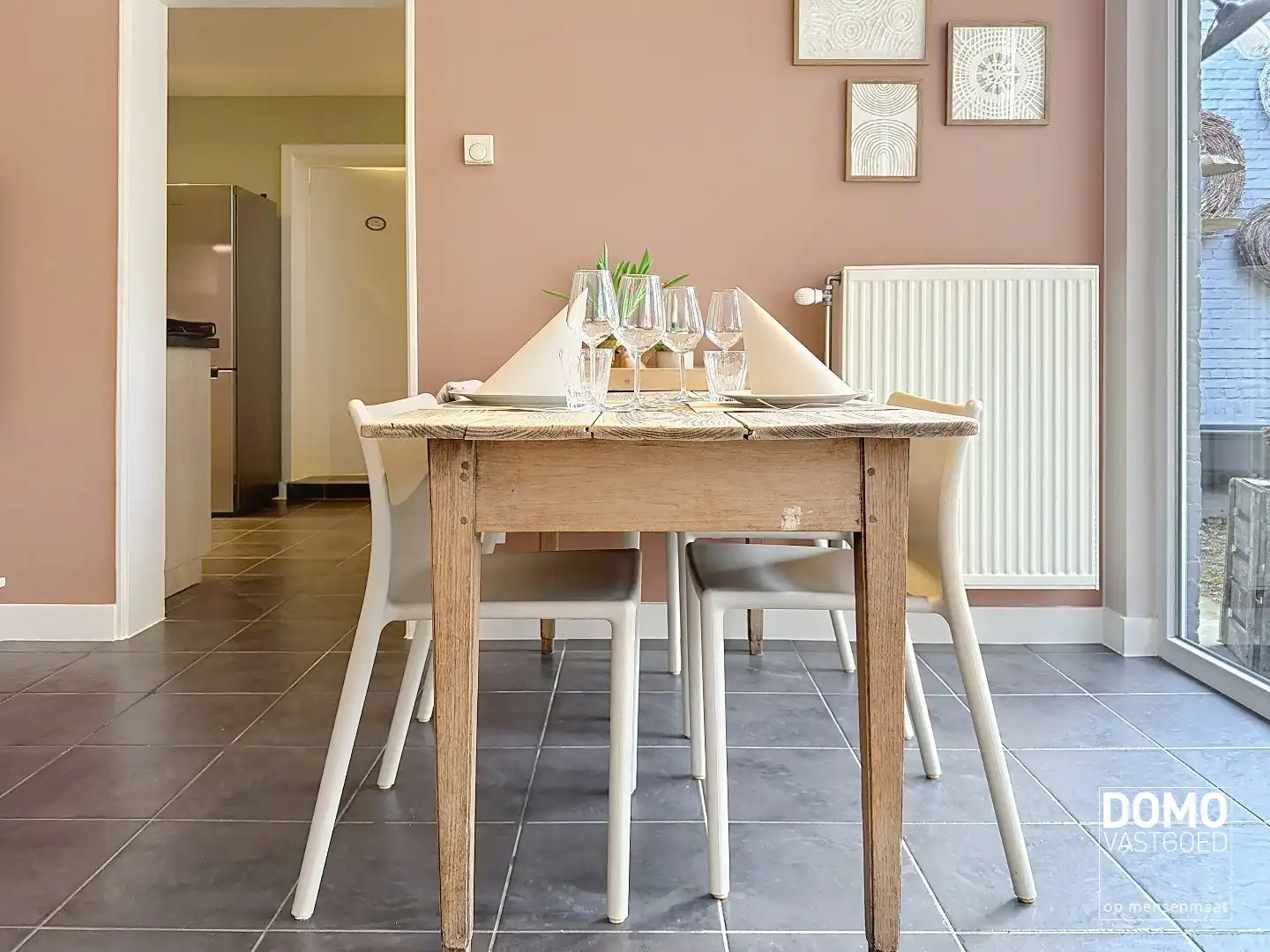 VOLLEDIG GEMEUBELDE 1 SLAAPKAMER STUDIO TE HASSELT (Stokrooie) foto 5