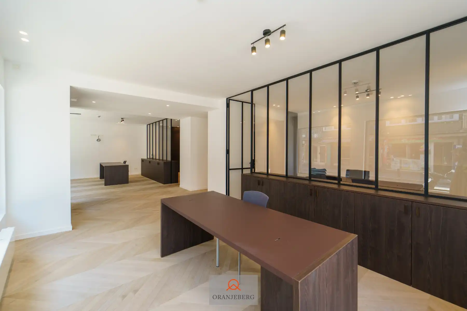 Prachtig handelsgelijkvloers in centrum Gent foto 6