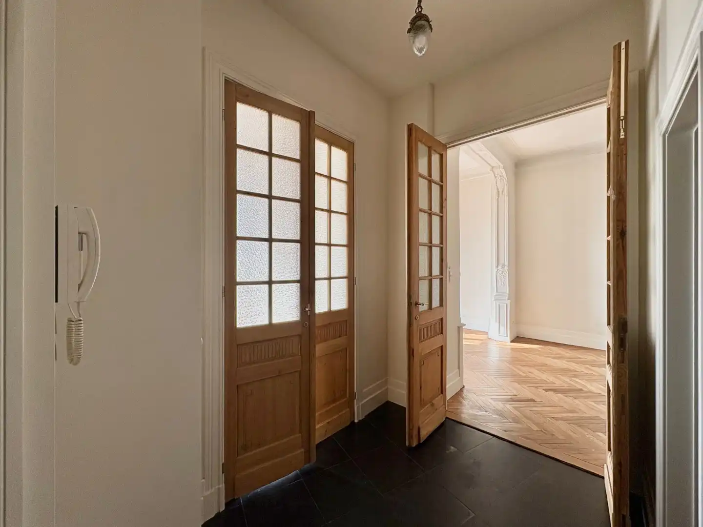 3-slaapkamerappartement in bruisende wijk Zurenborg foto 12