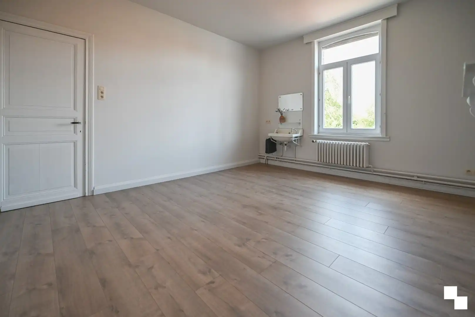 Charmante herenwoning met 4 à 5 slaapkamers te Izegem foto 33