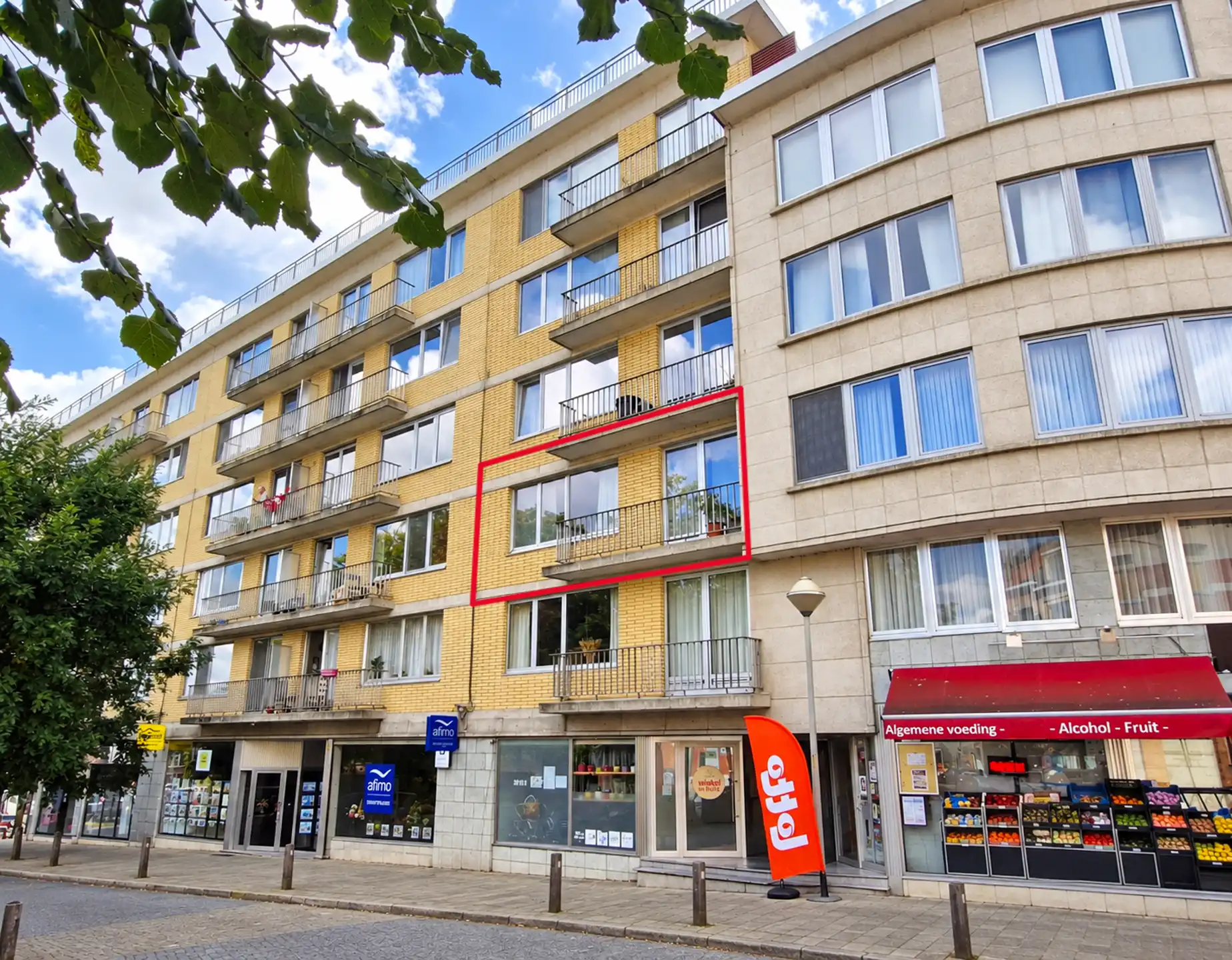 Appartement te koop foto {{pictureIndex}}