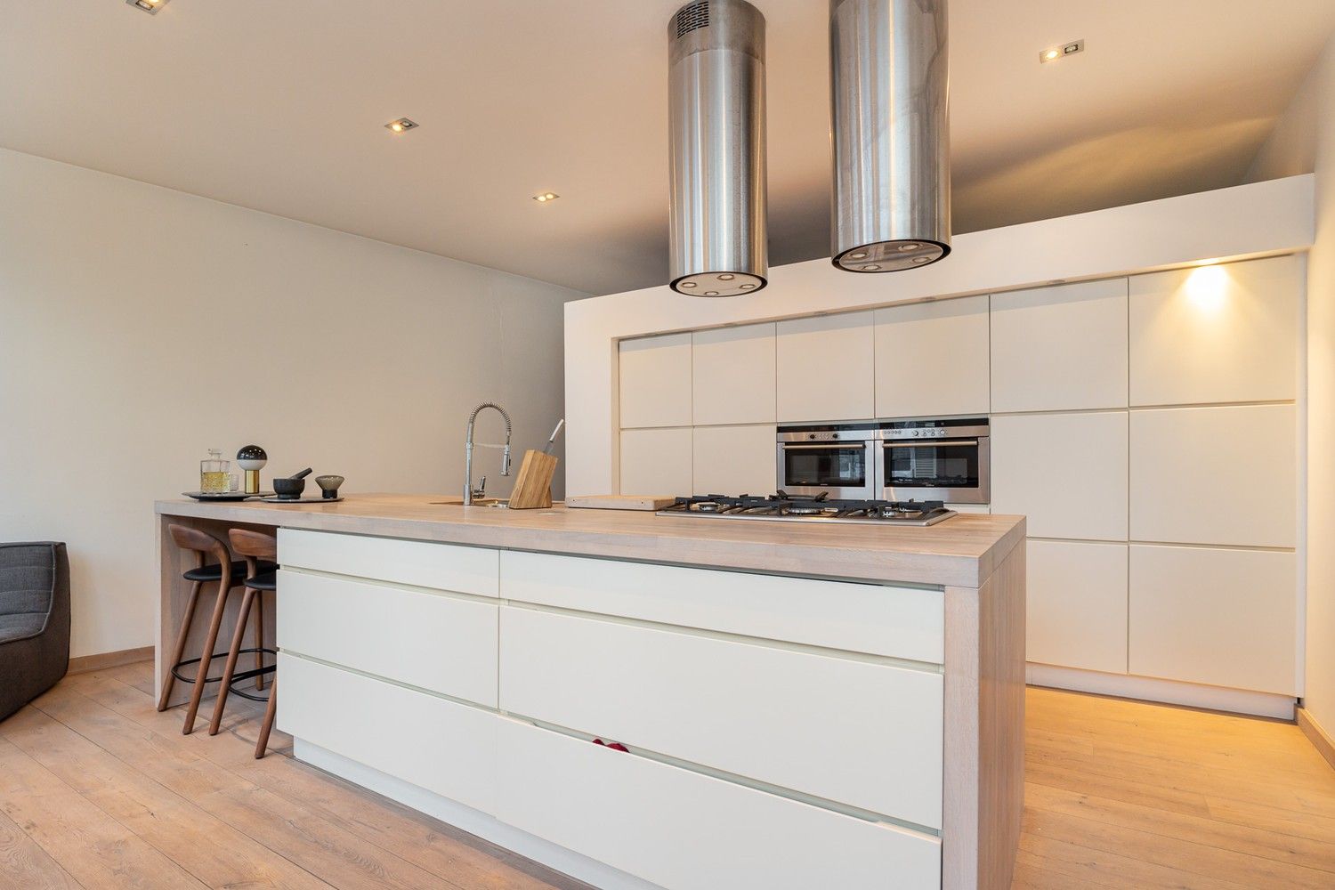 Stijlvol appartement op absolute topligging in historisch Antwerpen foto 13