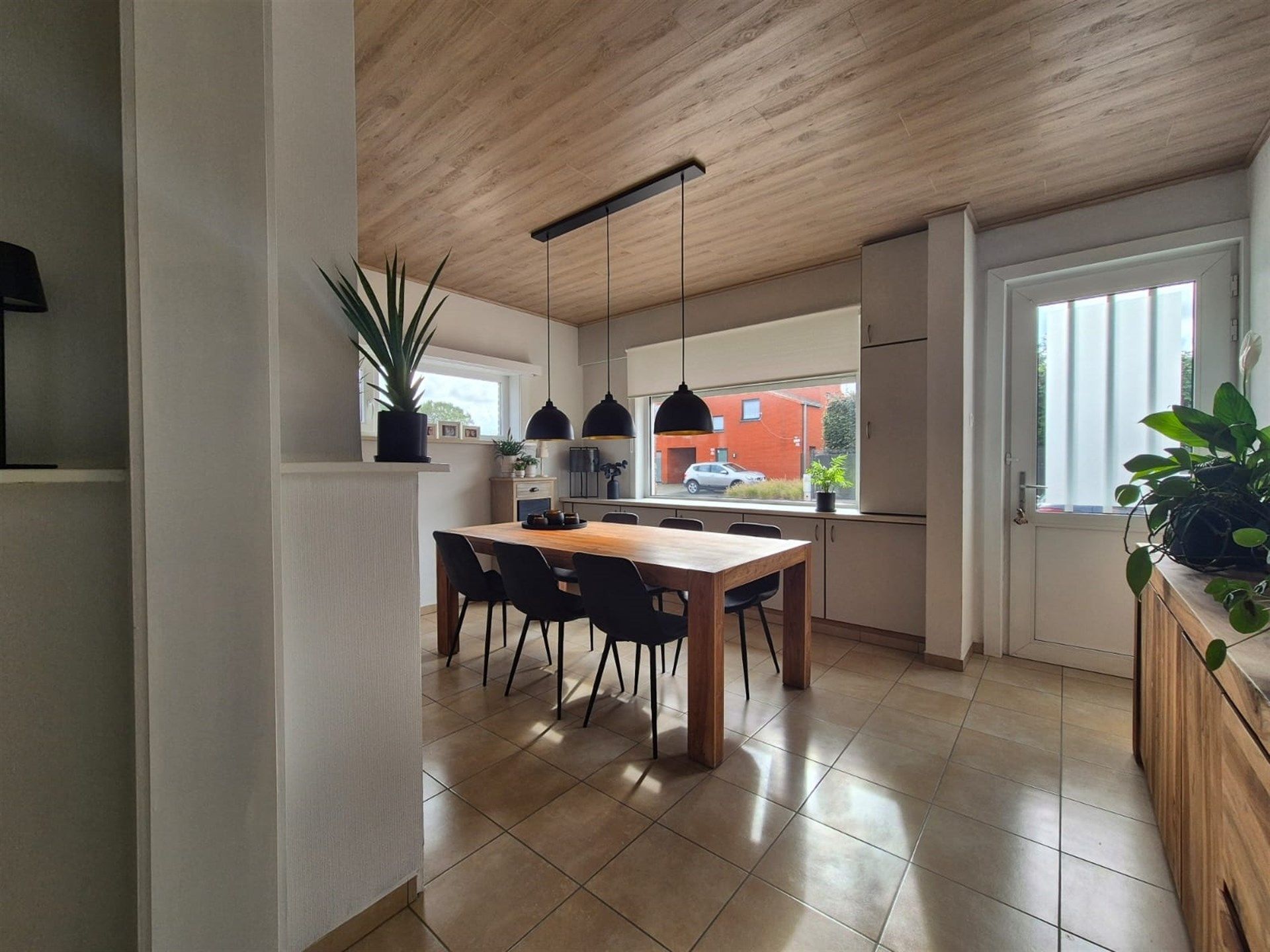 Knusse woning met tuin en garage.  foto 7