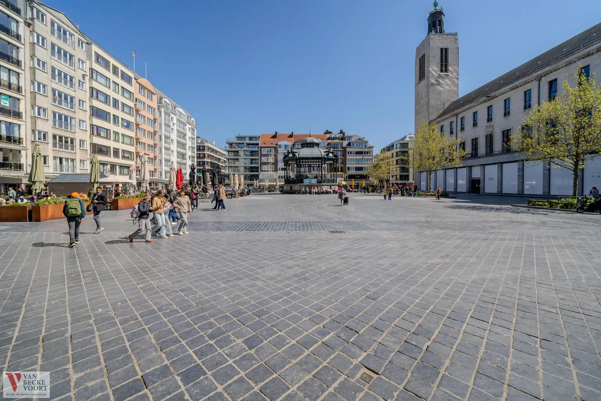 Handelsgelijkvloers 217m² + 6 autostandplaatsen foto 19