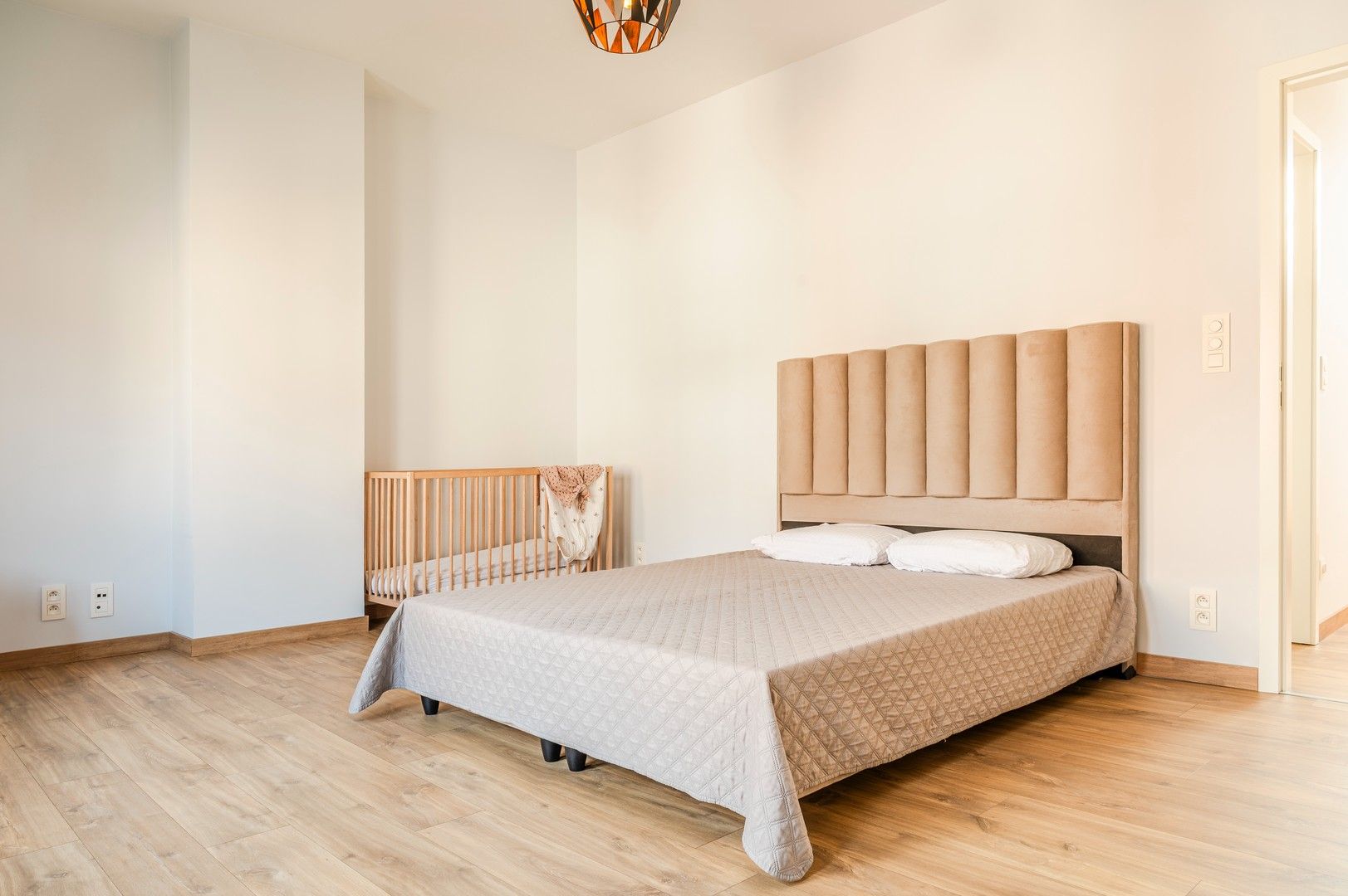 Moderne woning met 3 slaapkamers foto 13