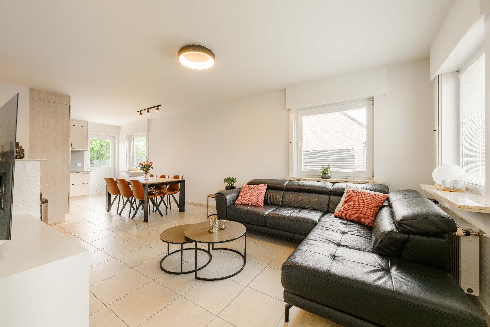 PERFECT INSTAPKLARE ENERGIEVRIENDELIJKE WONING IN HARTJE EGEM foto 4