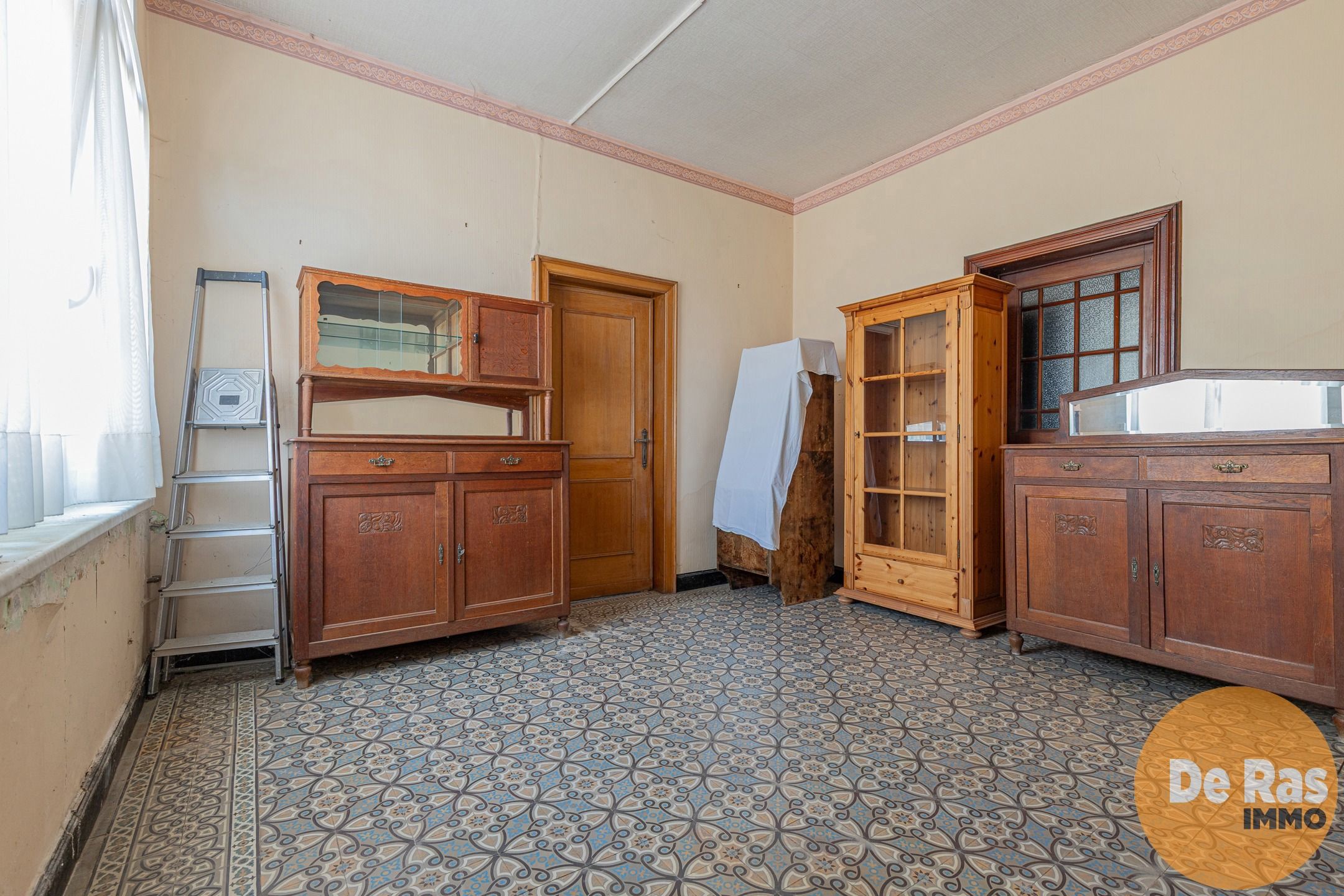 ST-L-ESSE - Ruime burgerwoning met achterliggende ateliers foto 8