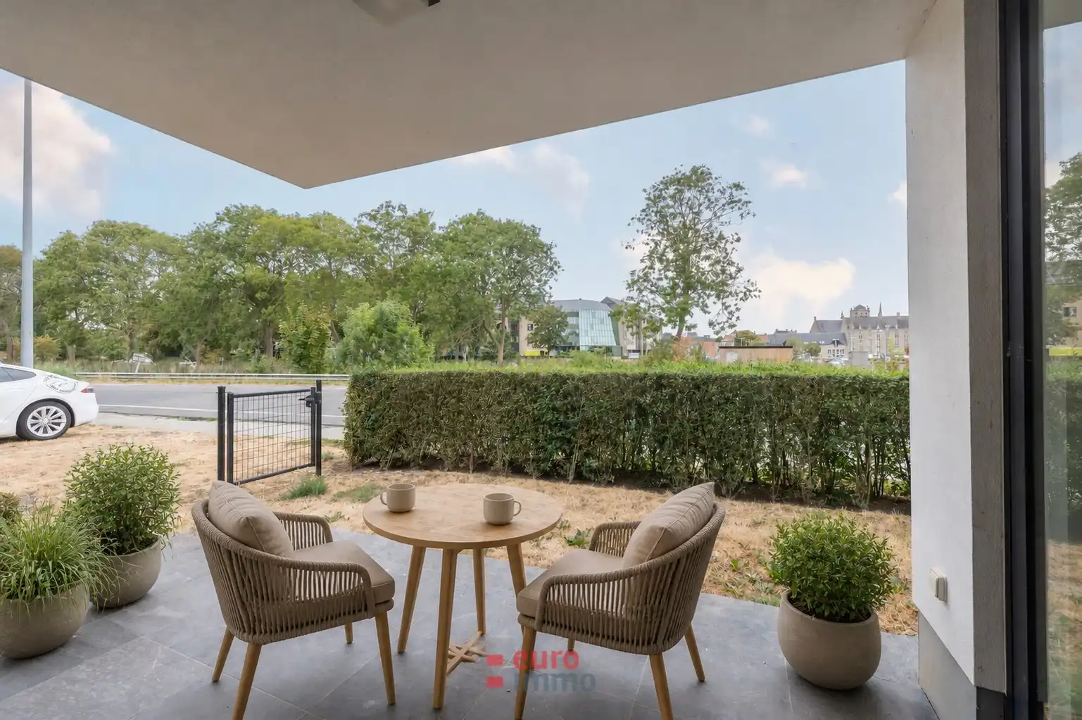 Instapklare assistentiewoning met luxueuze afwerking in Veurne! foto 6