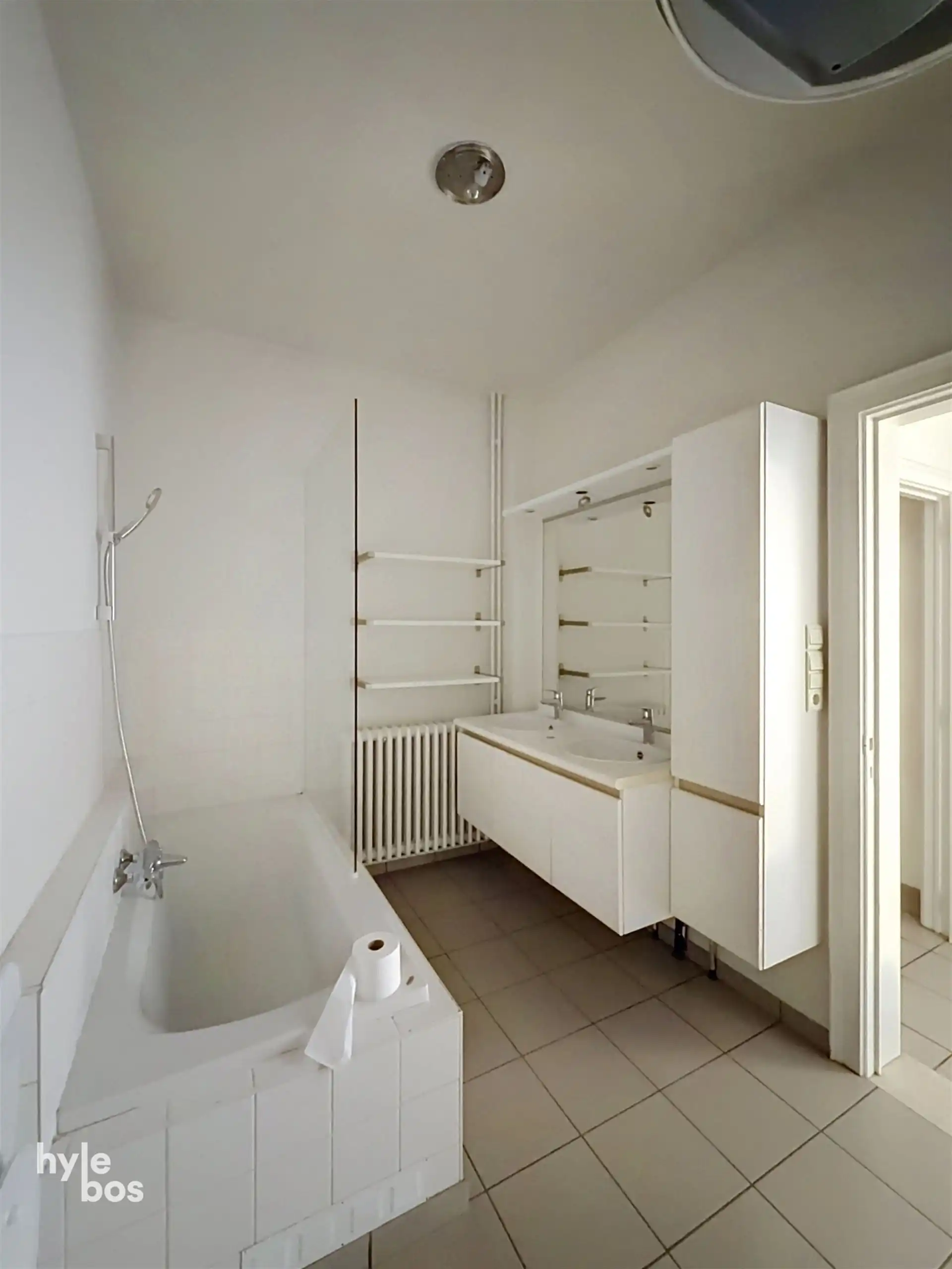 3 slaapkamer appartement met ruim terras en autostaanplaats foto 12
