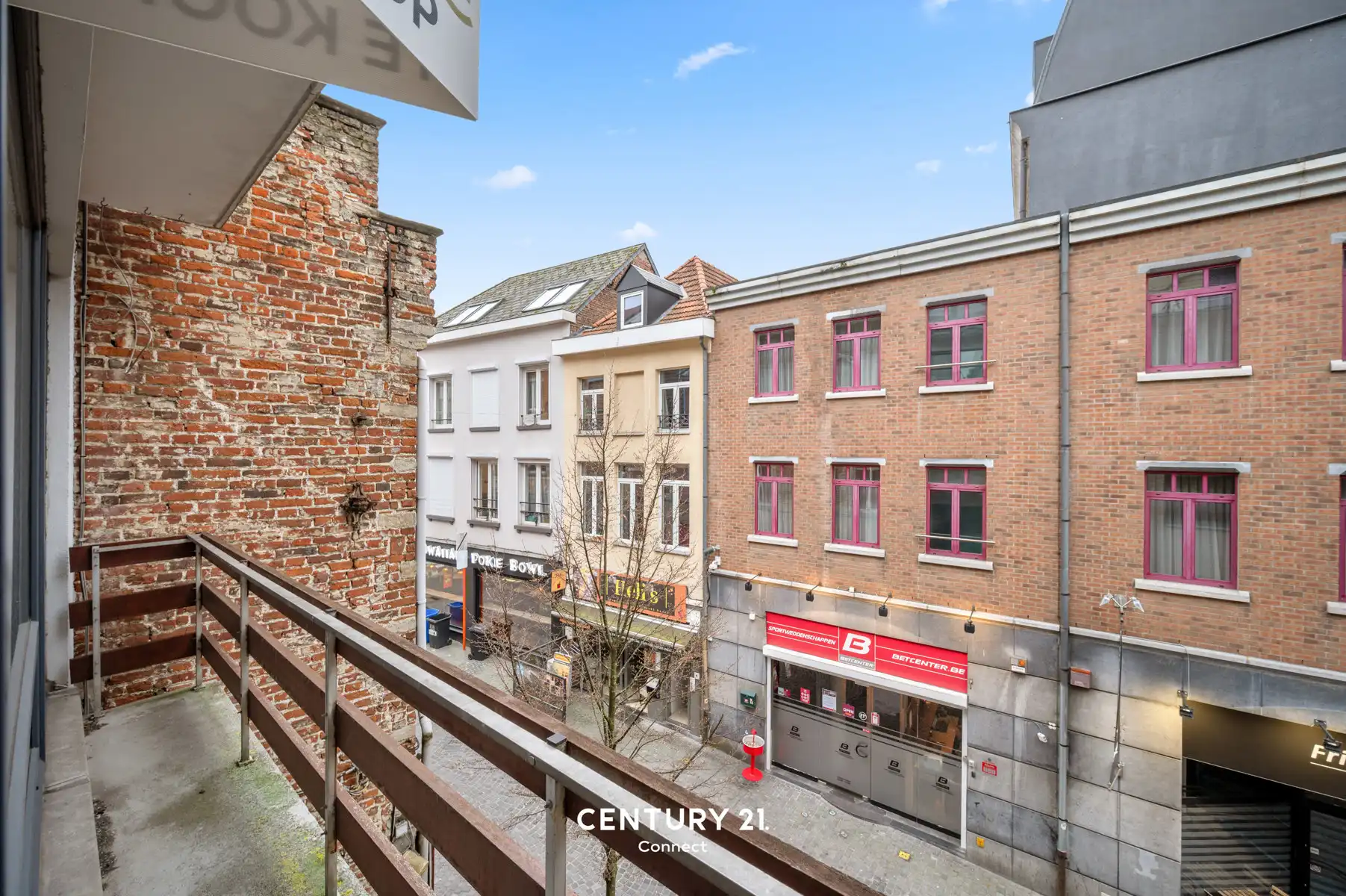 Uiterst ruime studio met balkon te Leuven foto 15