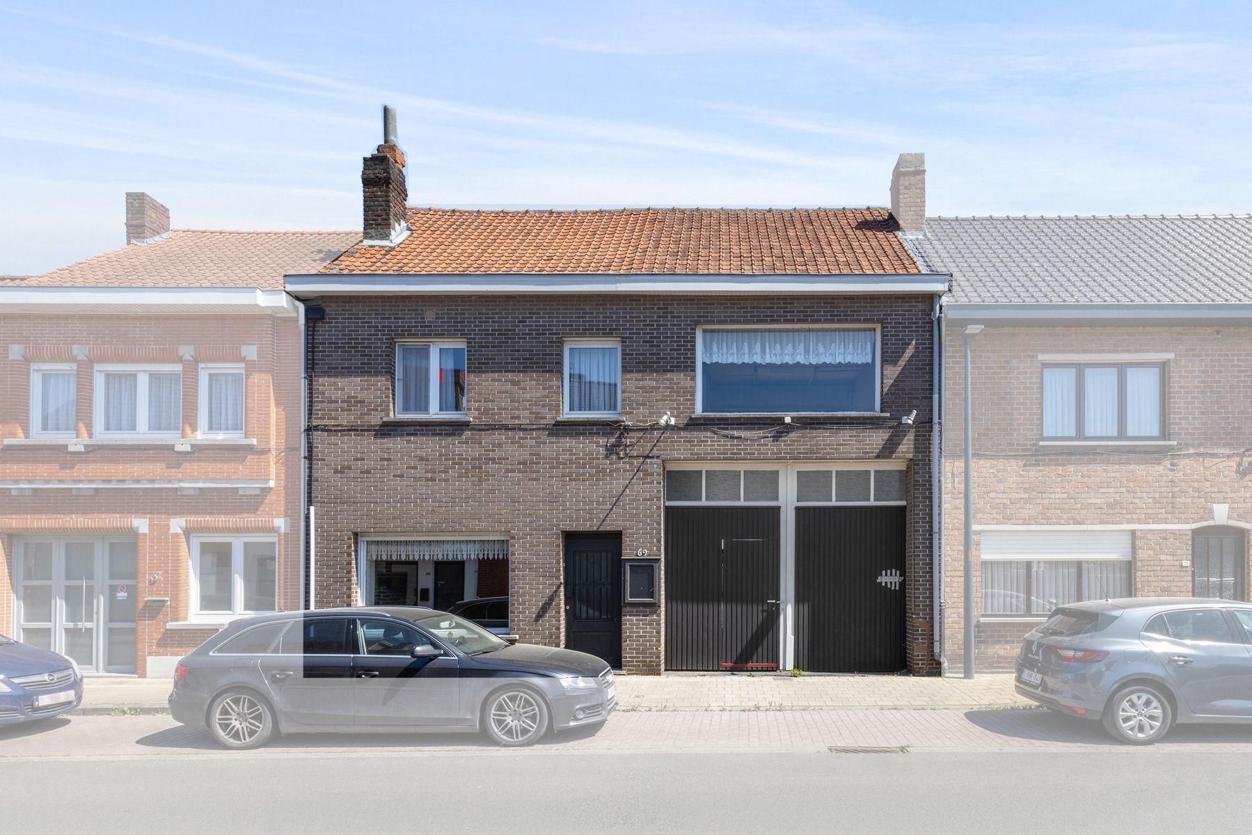 Hoofdfoto van de publicatie: Te renoveren woning met magazijn centrum Heusden