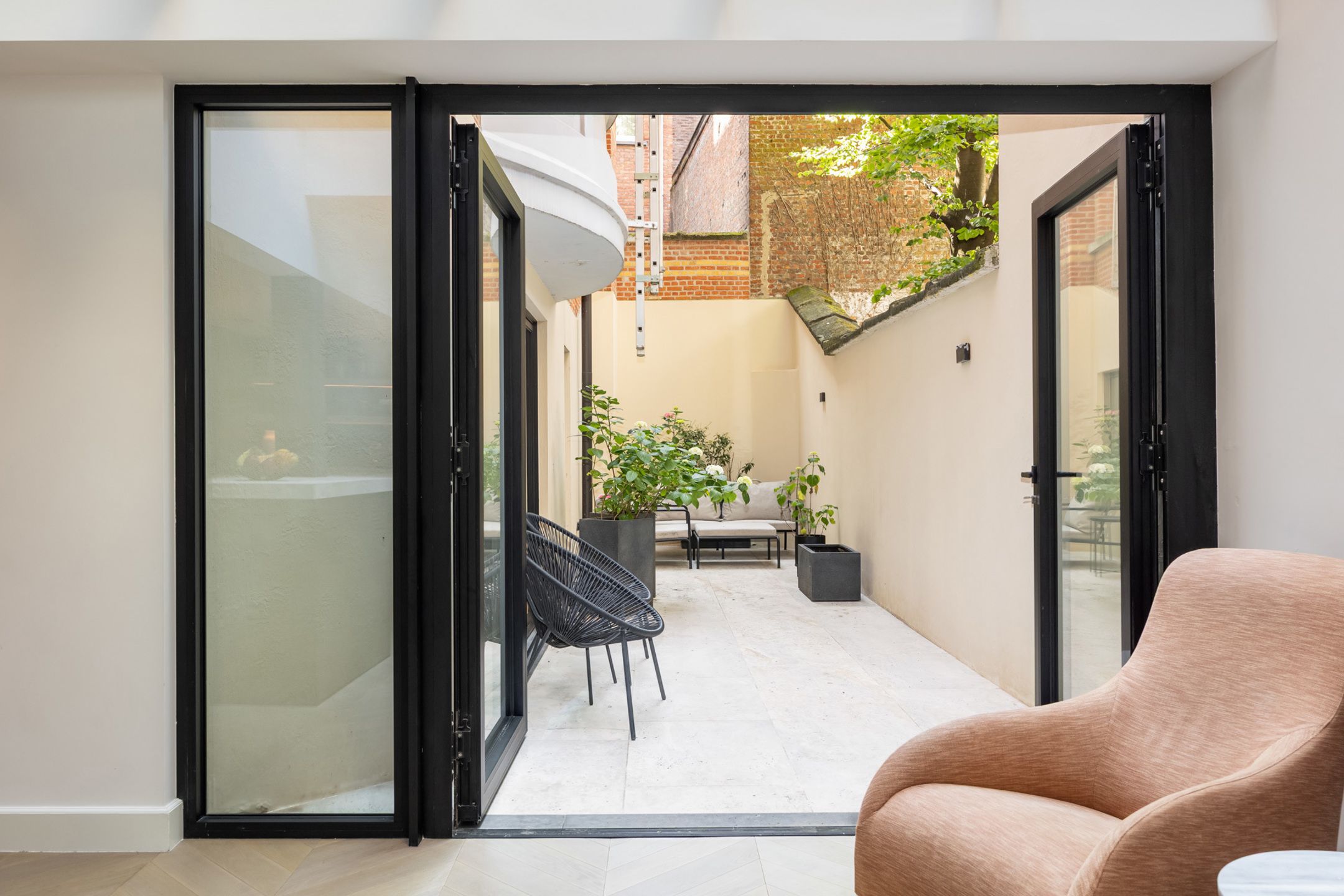 ANTWERPEN-ZUID - Appartement op het mooiste pleintje van het Zuid foto 10