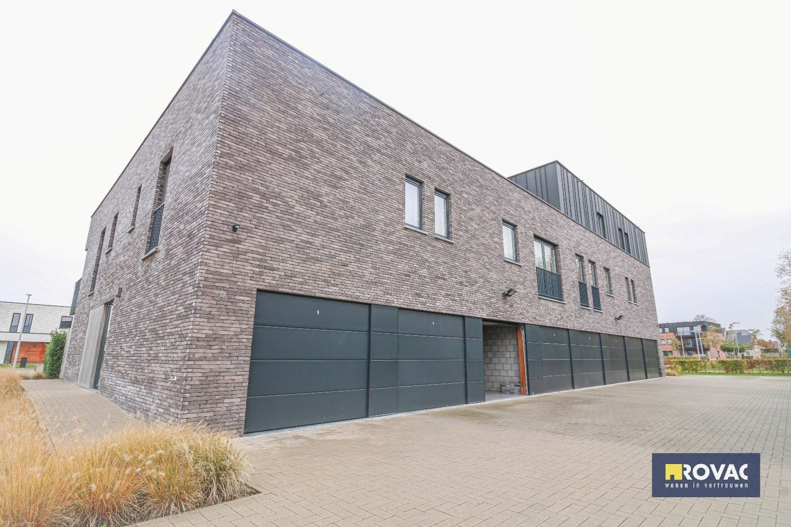 Gelijkvloers appartement met tuin en garage! foto 18